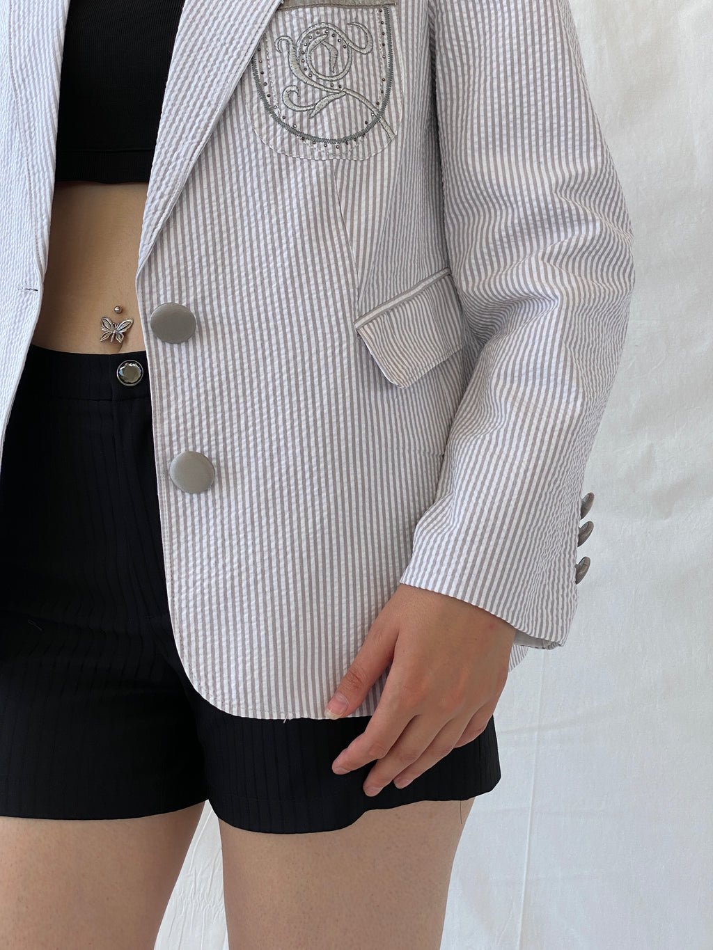 Seleste GiYim Cotton Striped Blazer Crest Patch Preppy Academic-Core Seersucker Jacket - L