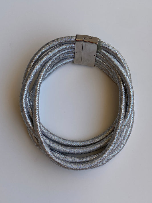 Vintage Y2K Silver Metallic Multi-Strand Tubular Mesh Statement Necklace
