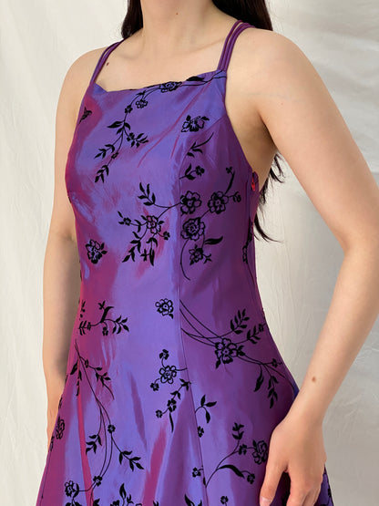 Y2K Murek Fashion Purple Satin Velvet Floral Detailing Maxi Prom Dress – M
