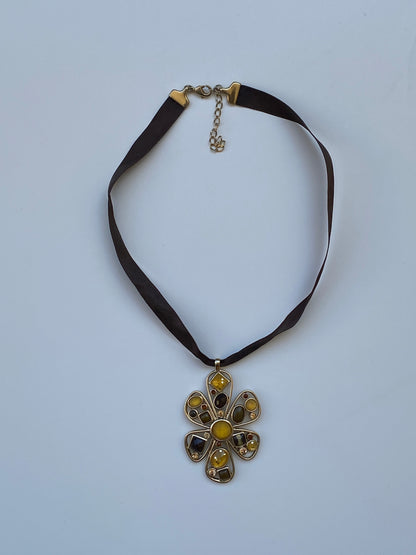 Vintage Y2K Brown Ribbon Choker with Amber Rhinestone Floral Pendant – Statement Necklace