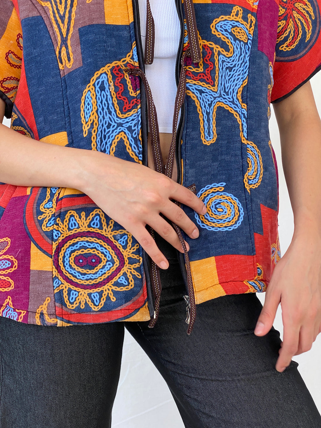 سترة بوليرو يابانية مبطنة متعددة الألوان بتصميم قبلي عرقي - مقاس كبير