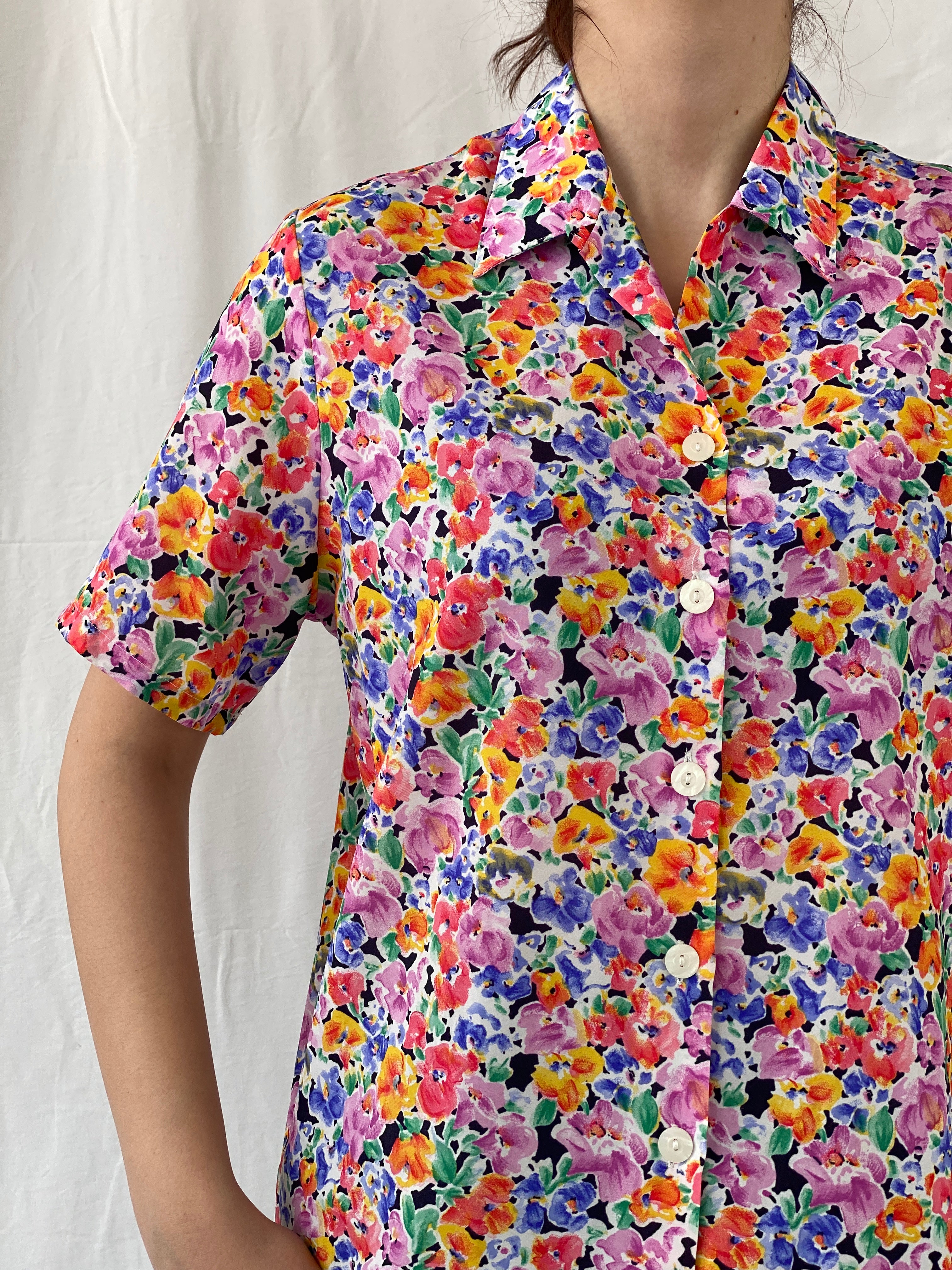 Vintage Handmade Women’s Floral Half Sleeve Button Up Shirt - M