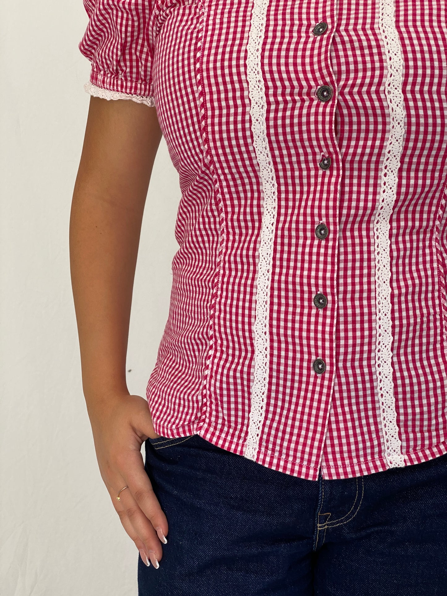 Vintage Y2K Gina Benotti Red & White Gingham Cold Shoulder Lace Trim Blouse - M