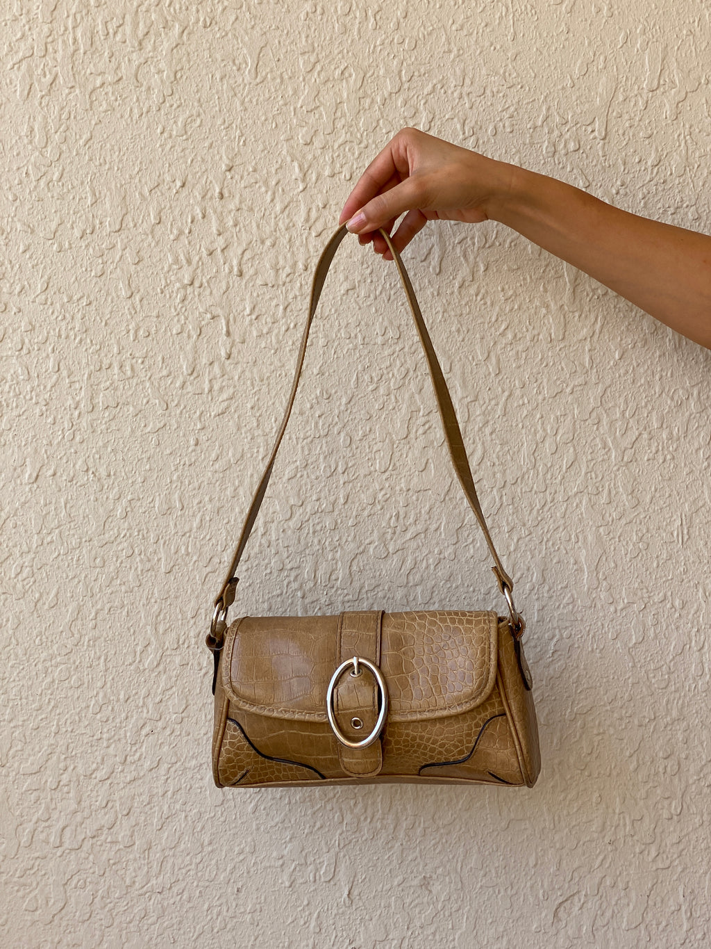 Vintage Beige Croc Embossed Shoulder Bag - Y2K Buckle Baguette Handbag