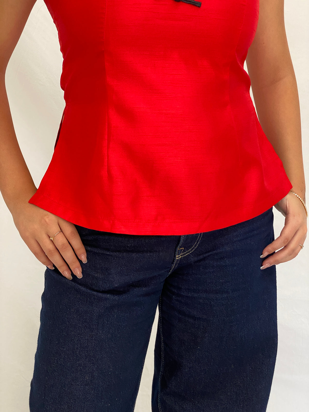 Vintage Handmade Japanese-Inspired Red Shantung Sleeveless Top – L Vintage Handmade Japanese-Inspired Red Shantung Sleeveless Top – L