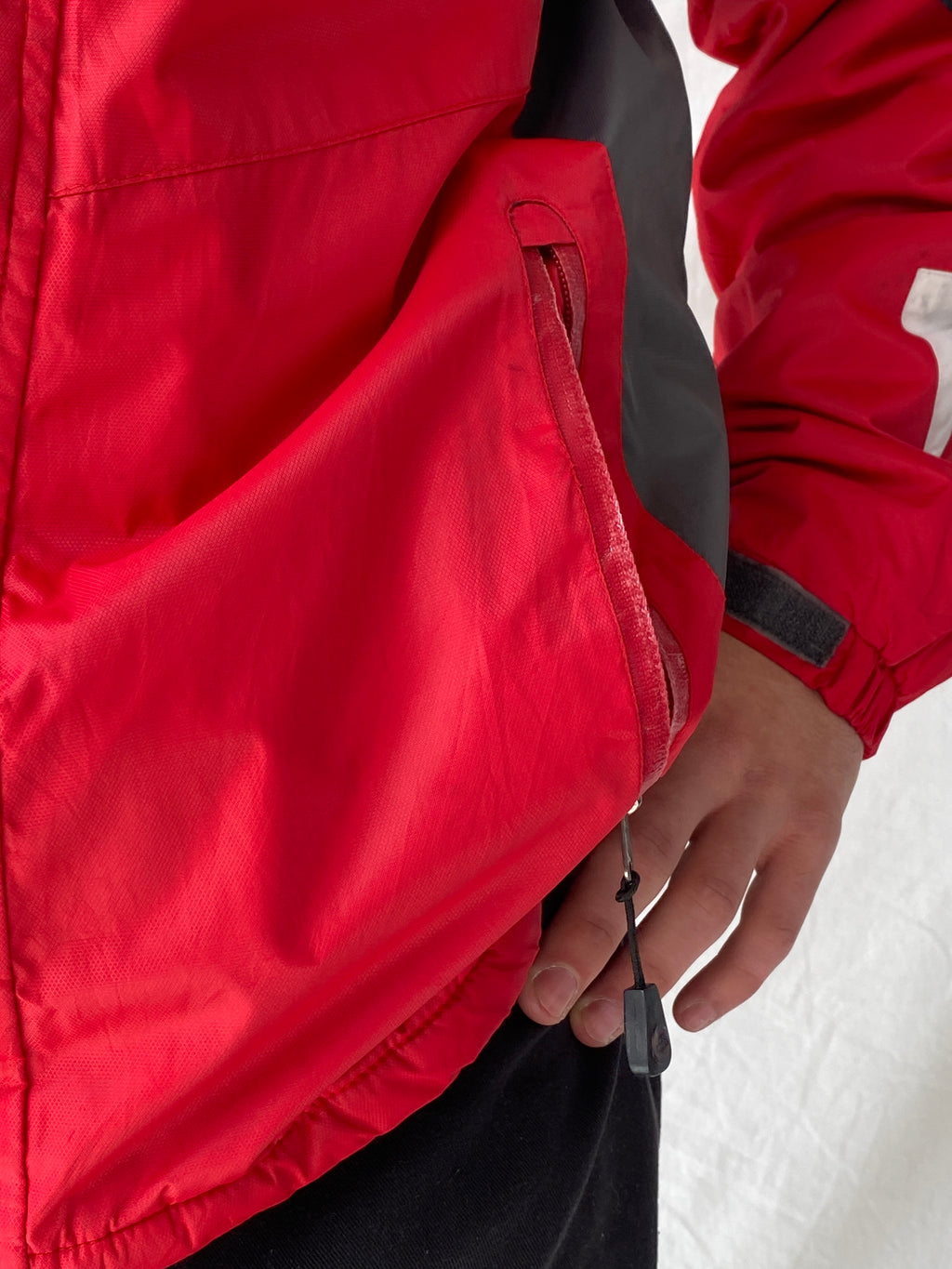 جاكيت رجالي من سلسلة Summit Series باللونين الأحمر والرمادي من The North Face 00s - مقاس XL