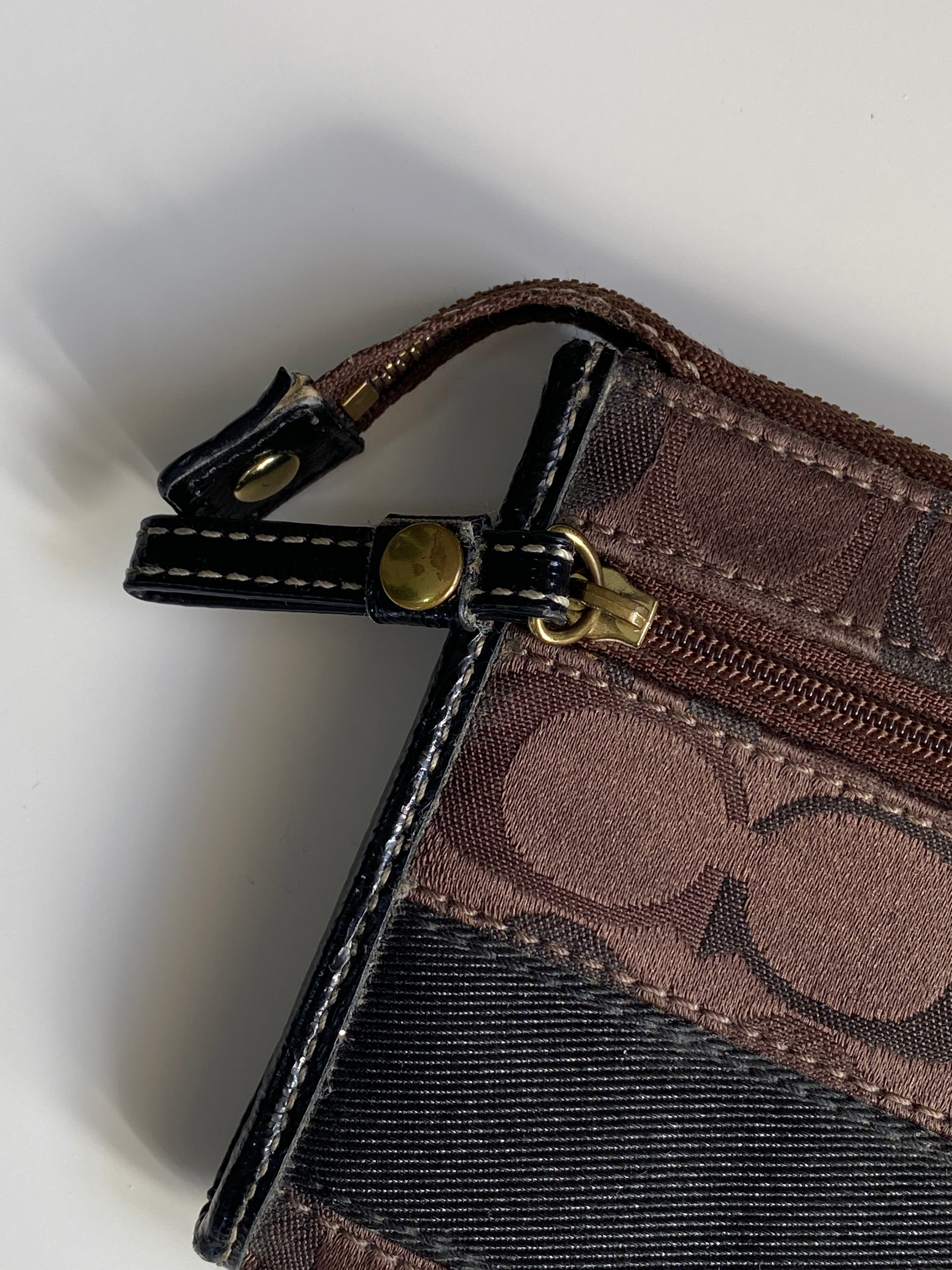 Coach Signature Brown Canvas & Black Leather Trim Wristlet Wallet Classic Monogram Logo