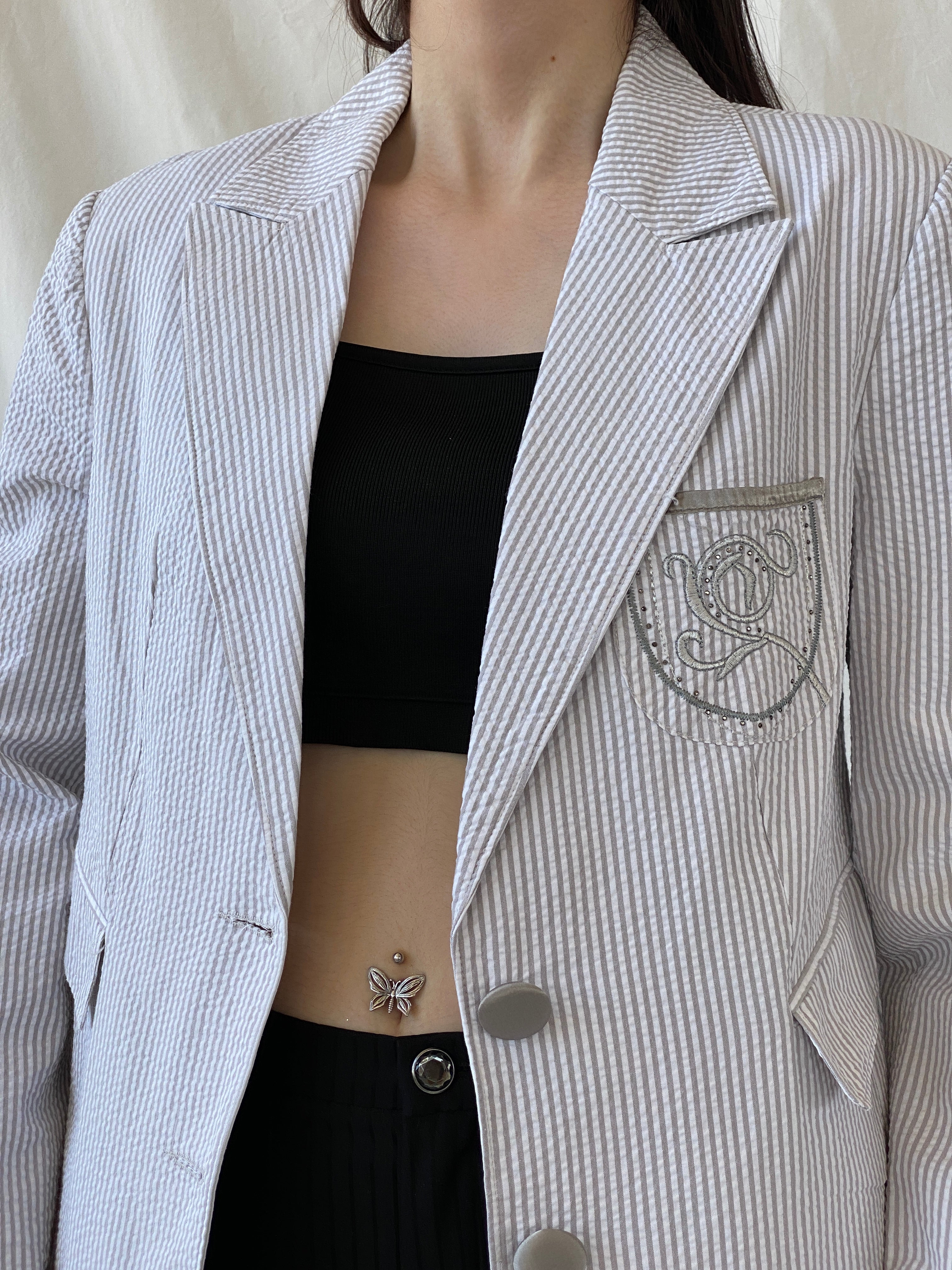 Seleste GiYim Cotton Striped Blazer Crest Patch Preppy Academic-Core Seersucker Jacket - L