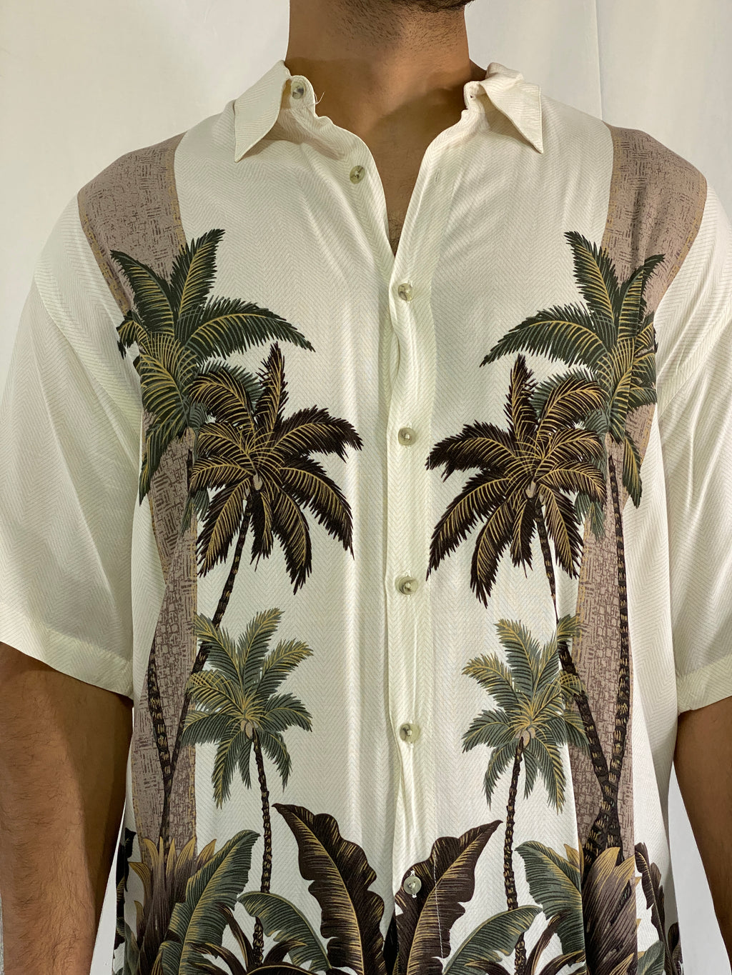 Vintage Hollis River Men’s Palm Tree Print Hawaiian Cream Short Sleeve Shirt - XL