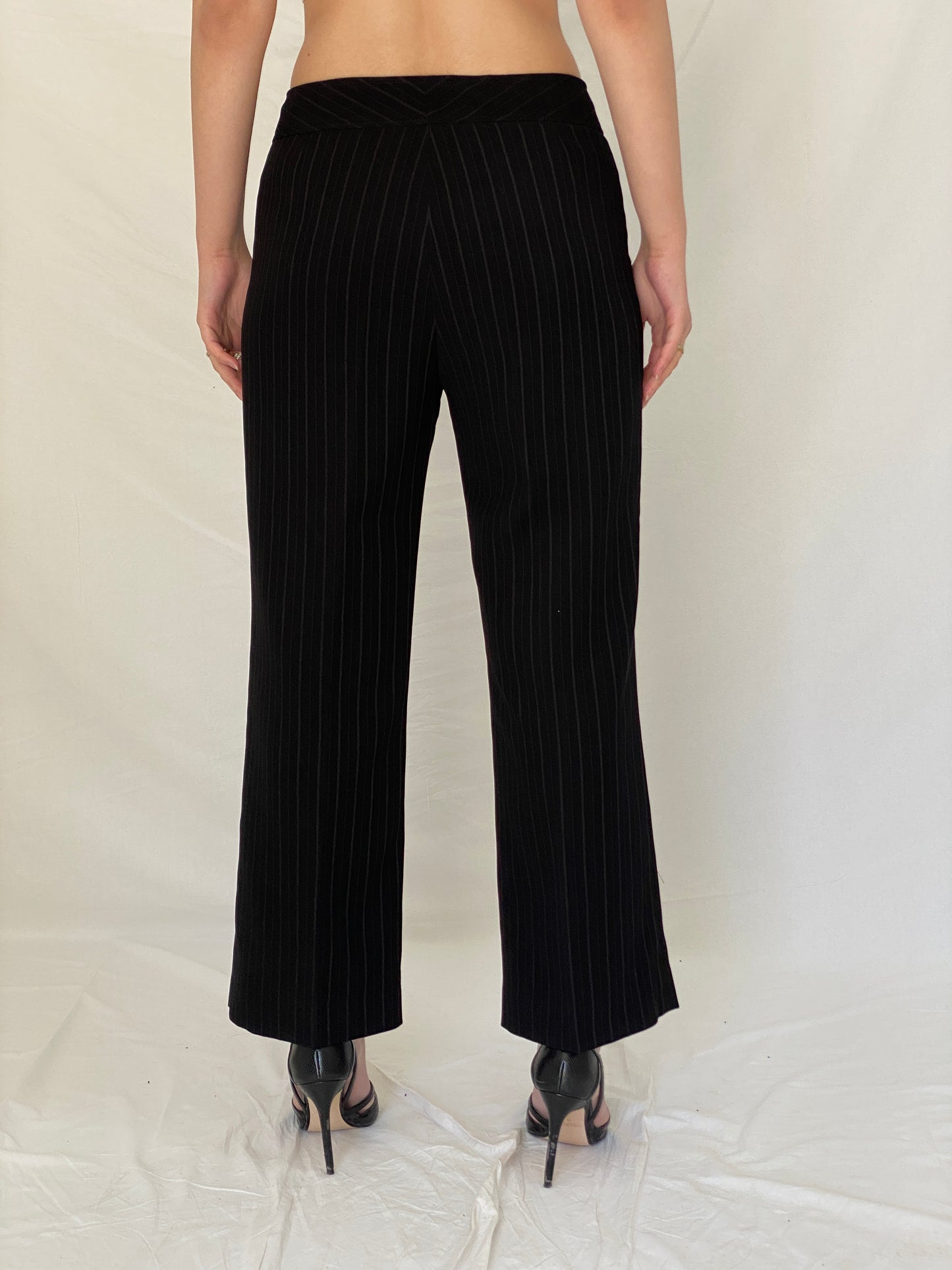 Vintage Tahari Arthur S. Levine Black Pinstripe Office Core Power Suit Tailored Blazer & Pants - M