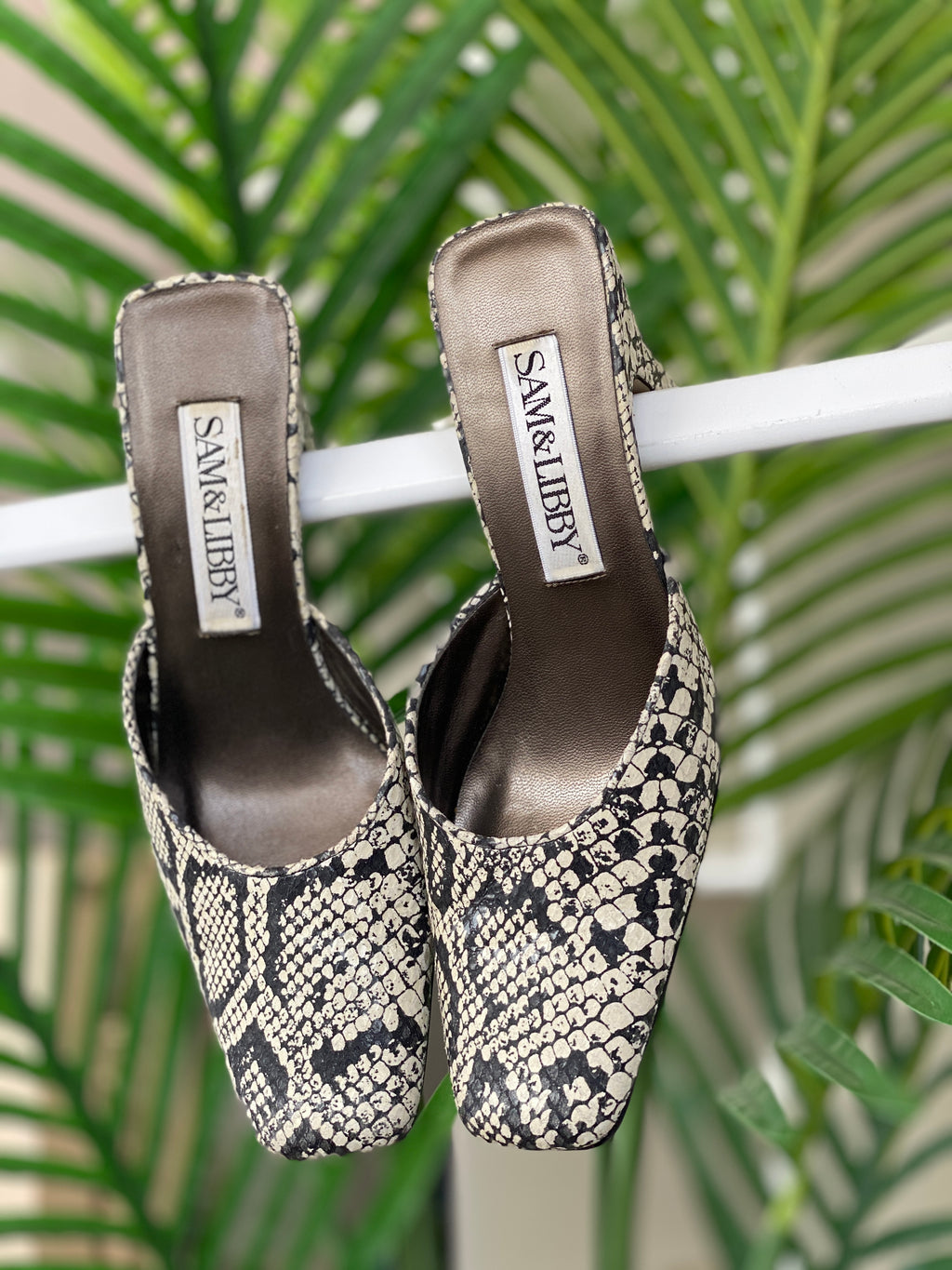 Vintage Sam & Libby Snake Print Leather Mules – Size 37EUR