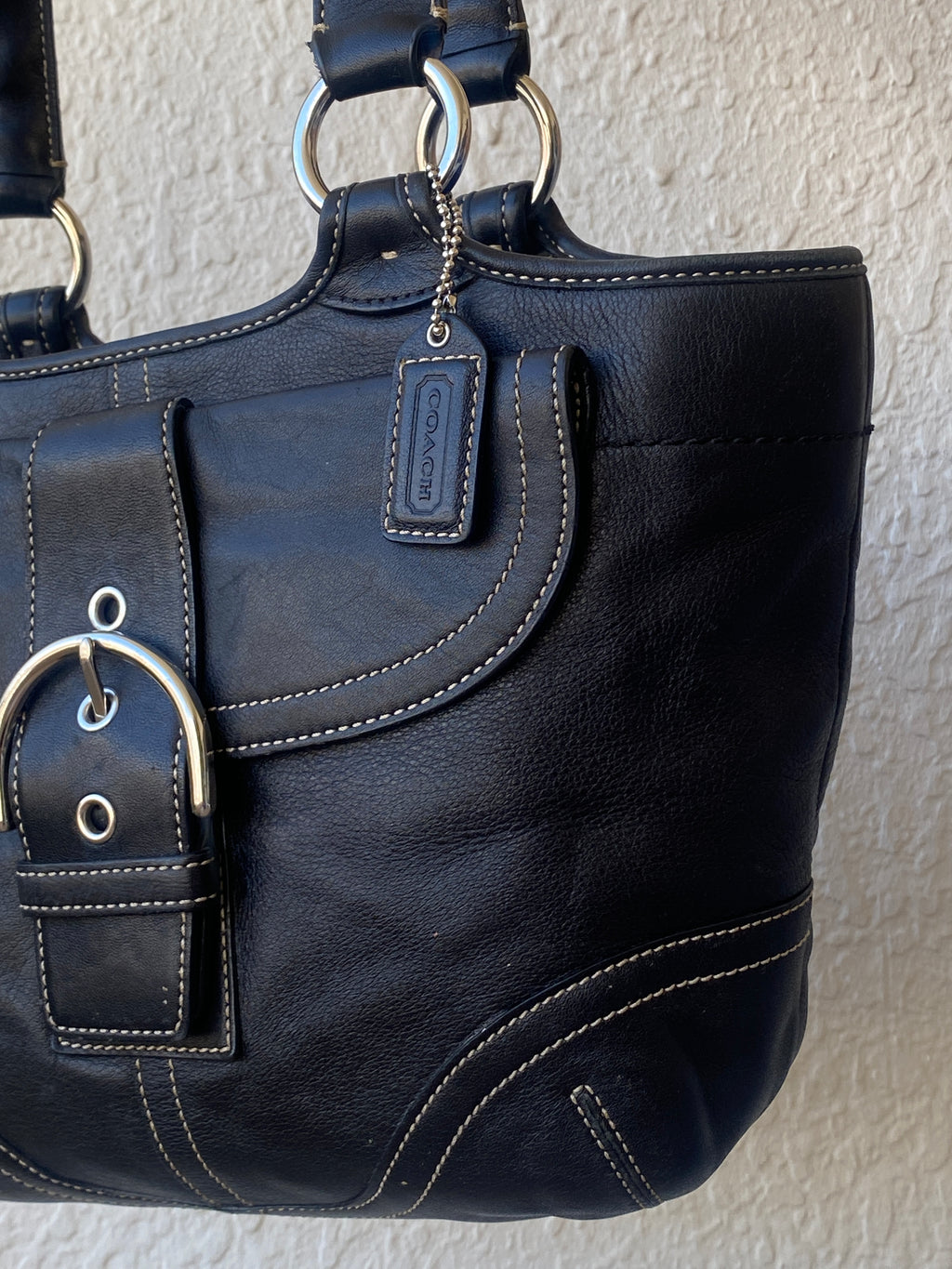 Vintage Coach NC043-9637 Black Leather Buckle Shoulder Bag Silver Hardware Handbag