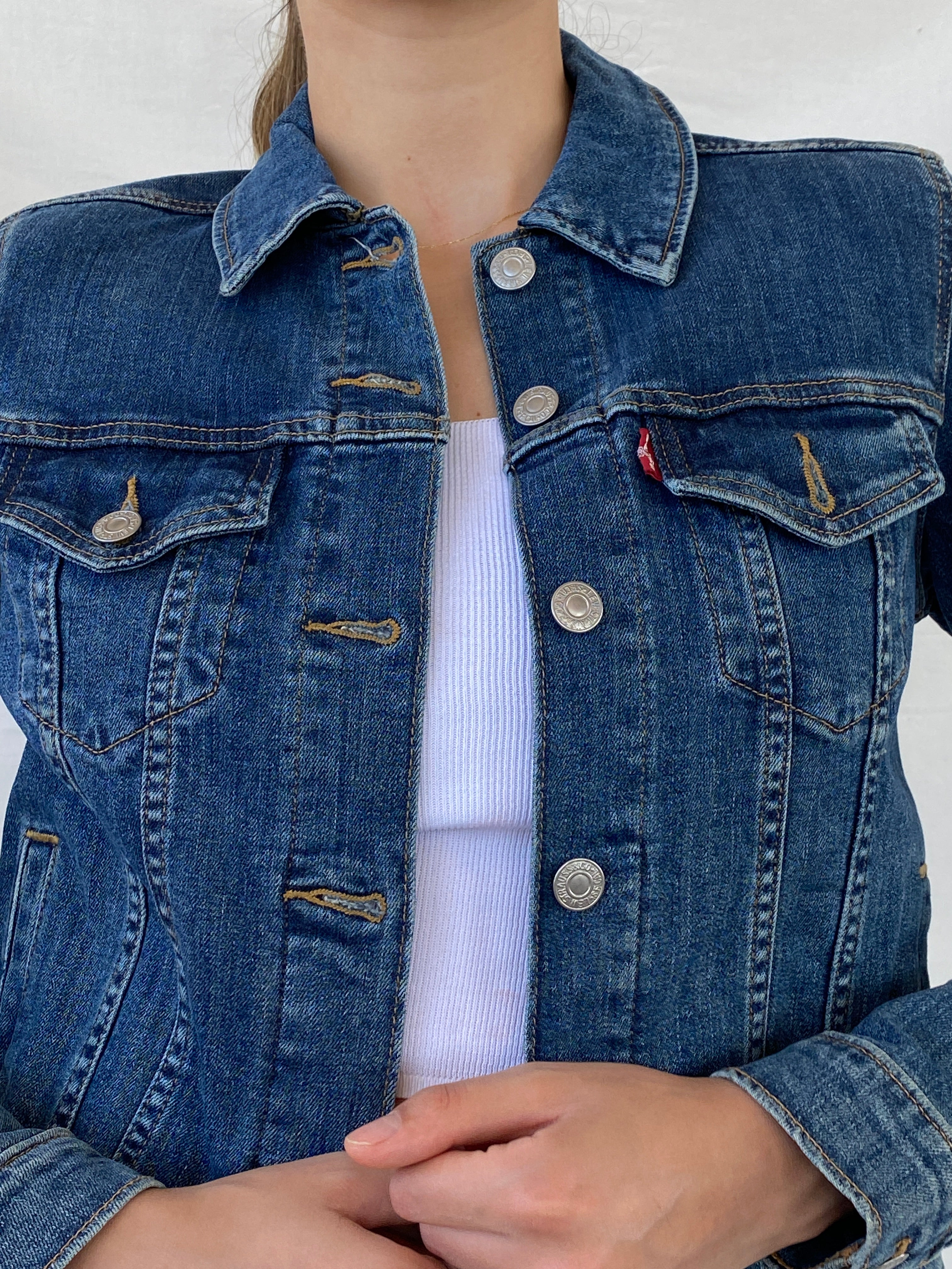 جاكيت جينز نسائي من ليفايس - مقاس صغير