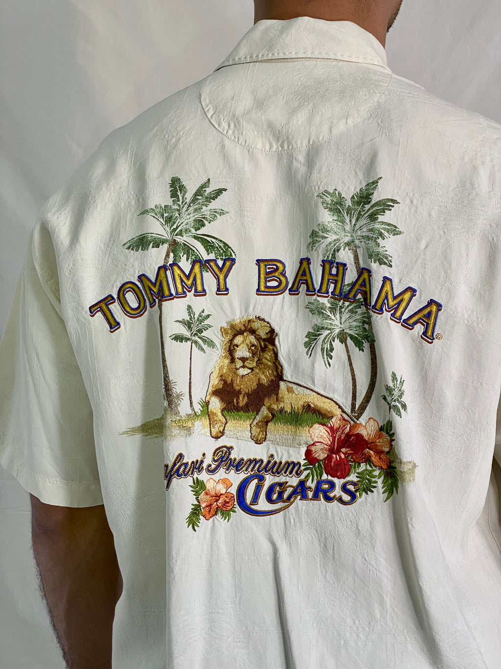 Tommy Bahama Silk Camp Lion Embroidery And Premium Cigars Design Men’s Shirt - L