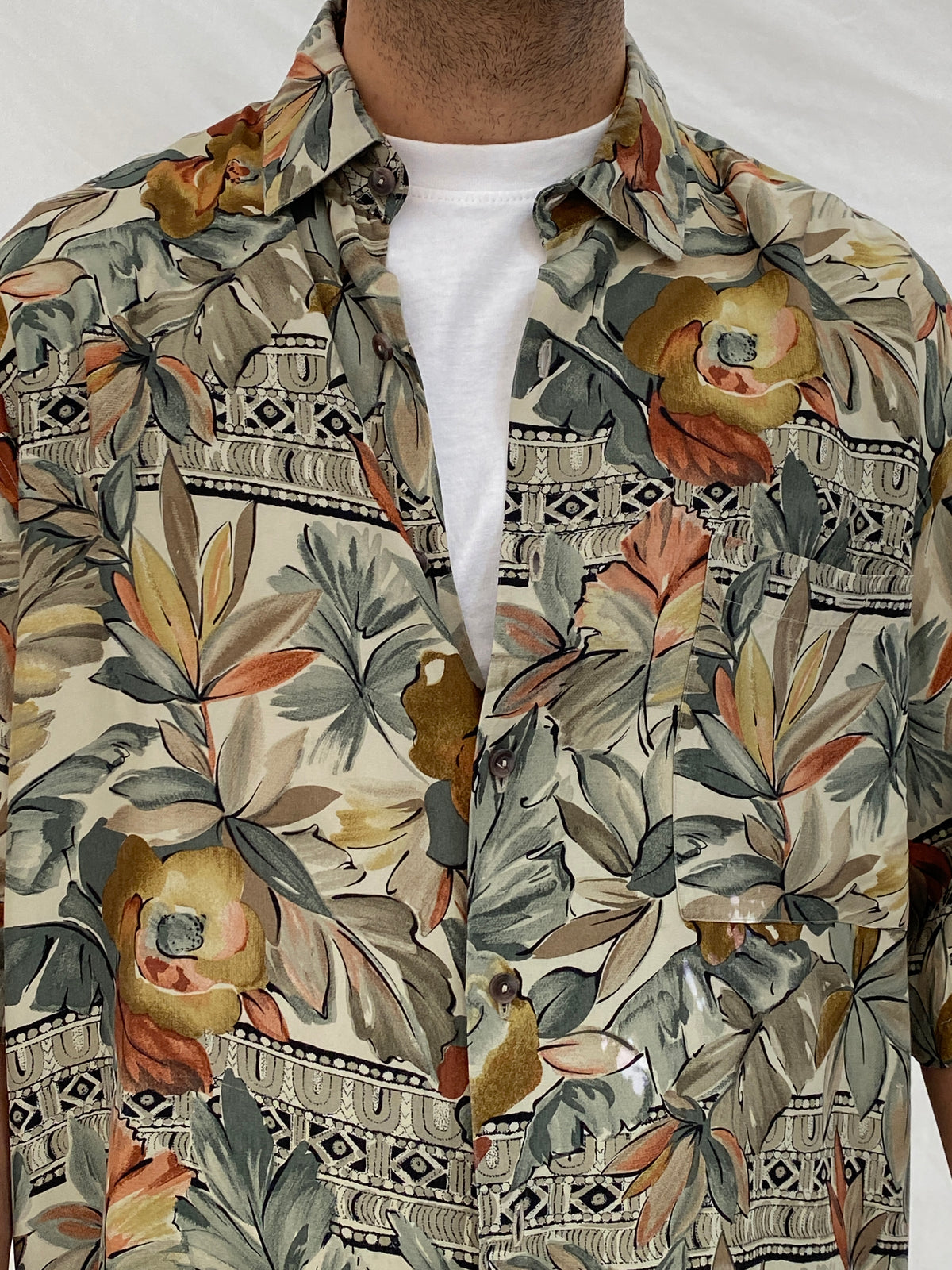 Vintage Burma Bibas Earth Tone Tropical Rayon Shirt – L Vintage Burma Bibas Earth Tone Tropical Rayon Shirt – L
