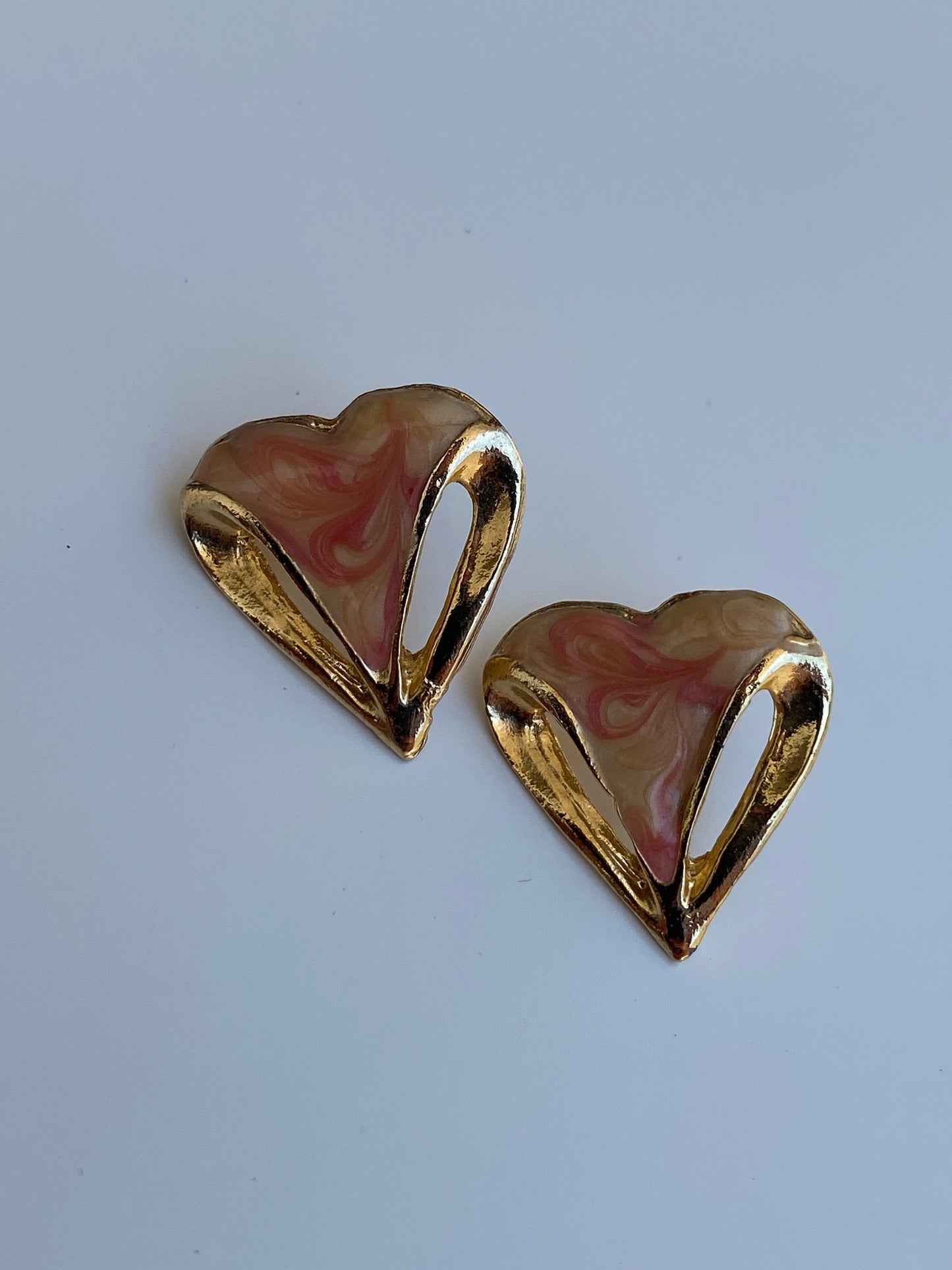 Vintage 1980s Marbled Enamel Heart Stud Earrings