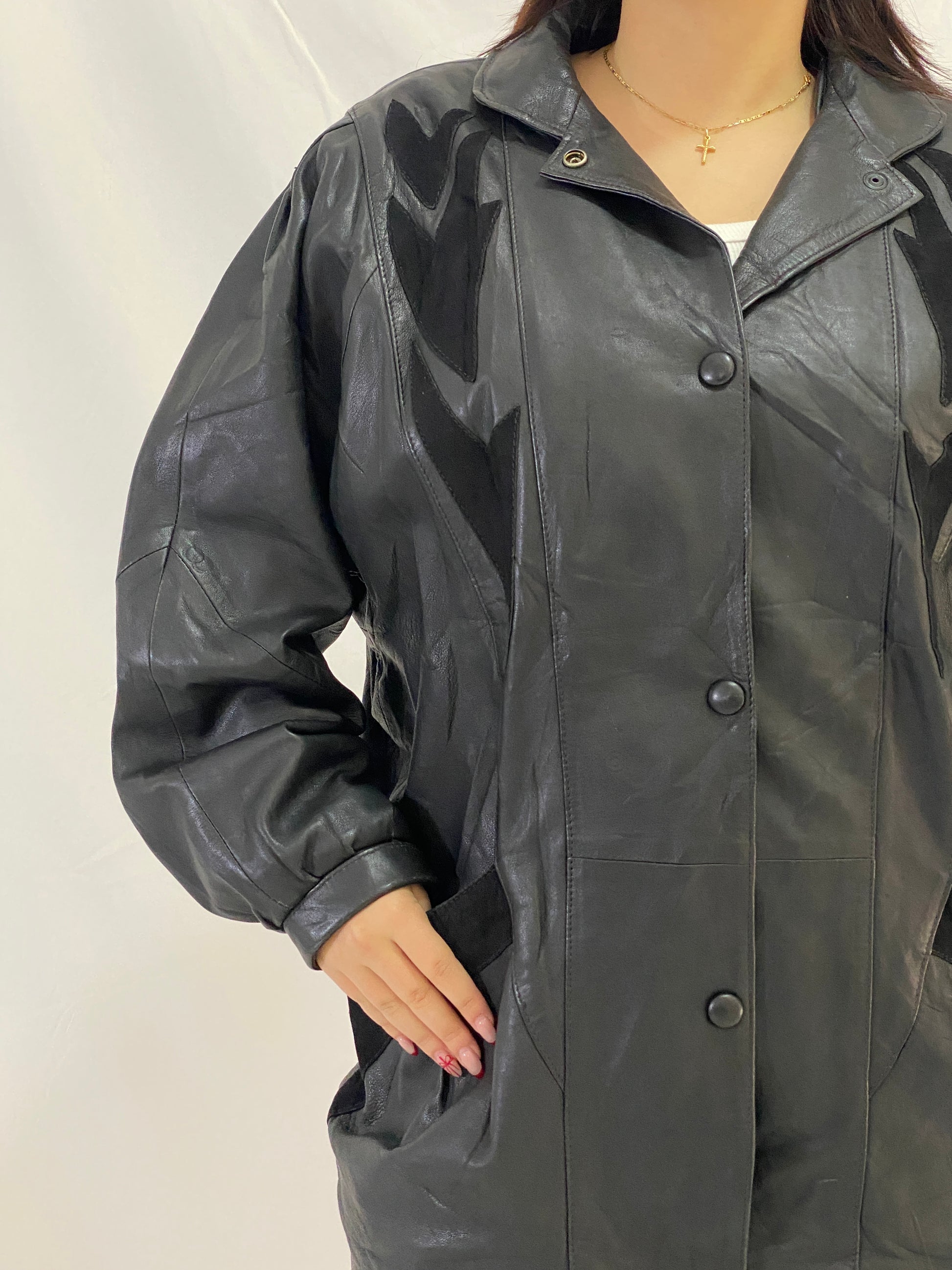 Vintage Oversized Fit Ferpele Black Leather Coat with Graphic Panel Details - M Vintage Oversized Fit Ferpele Black Leather Coat with Graphic Panel Details - M