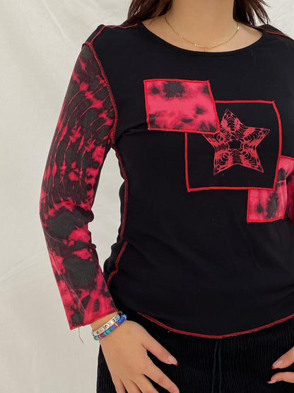 Vintage La Mode Est A Vous Black & Red Tie-Dye Star Patch Long Sleeve Top – L