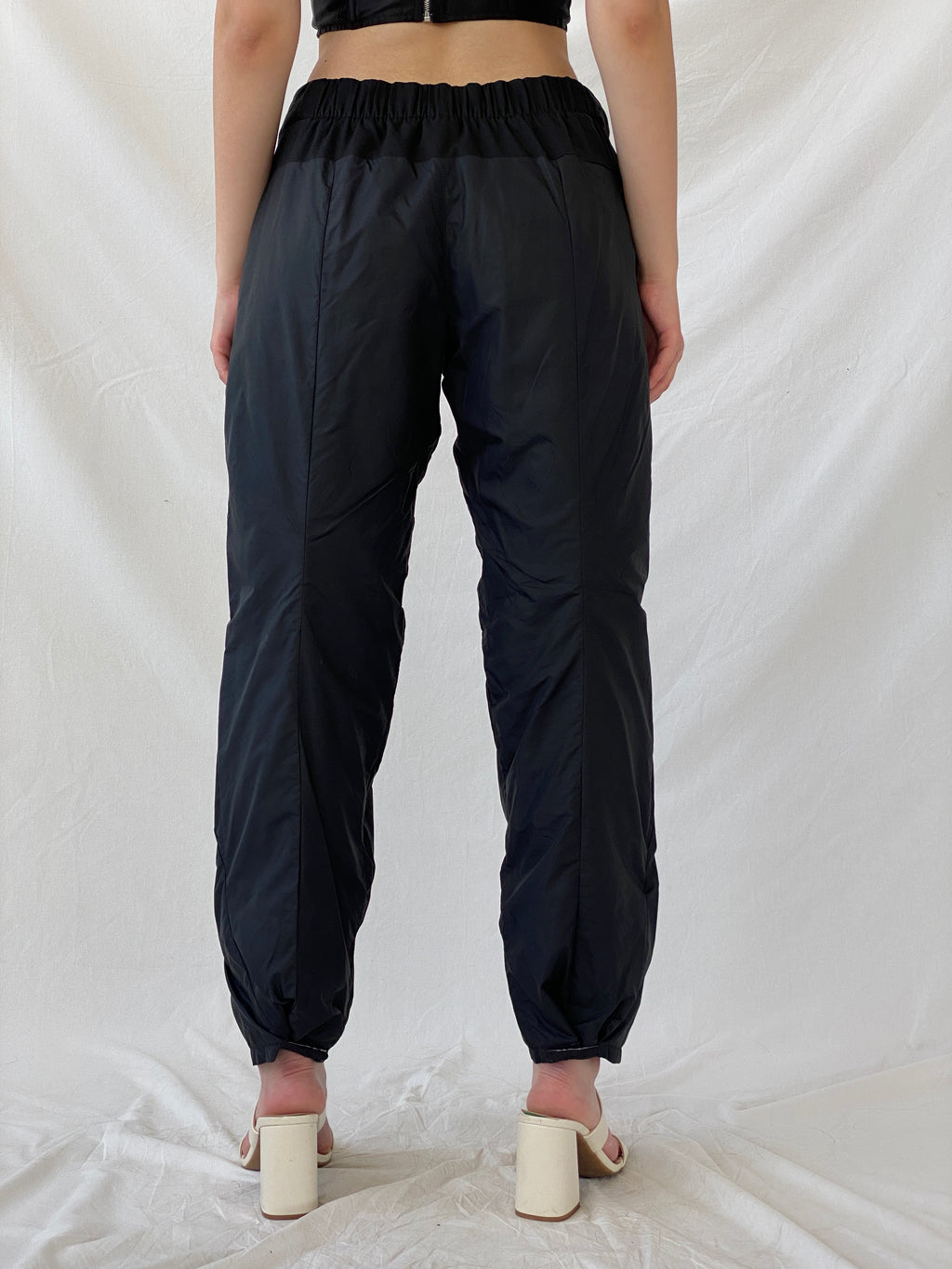 بنطال رياضي نسائي من Nike Black Windbreaker Sportswear - مقاس 2XL