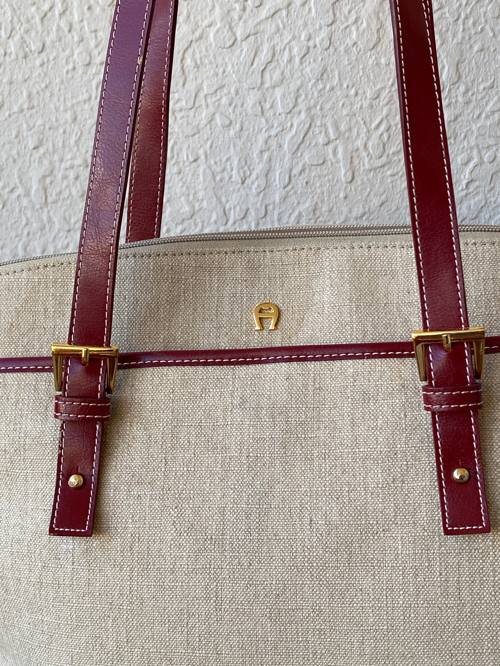 Gorgeous Etienne Aigner Tan Linen Canvas Red Leather Tote Shoulder Bag