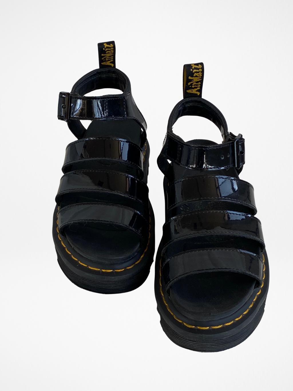 صندل Dr. Martens Blaire الأسود ذو النعل السميك المصنوع من الجلد اللامع - مقاس EU 37