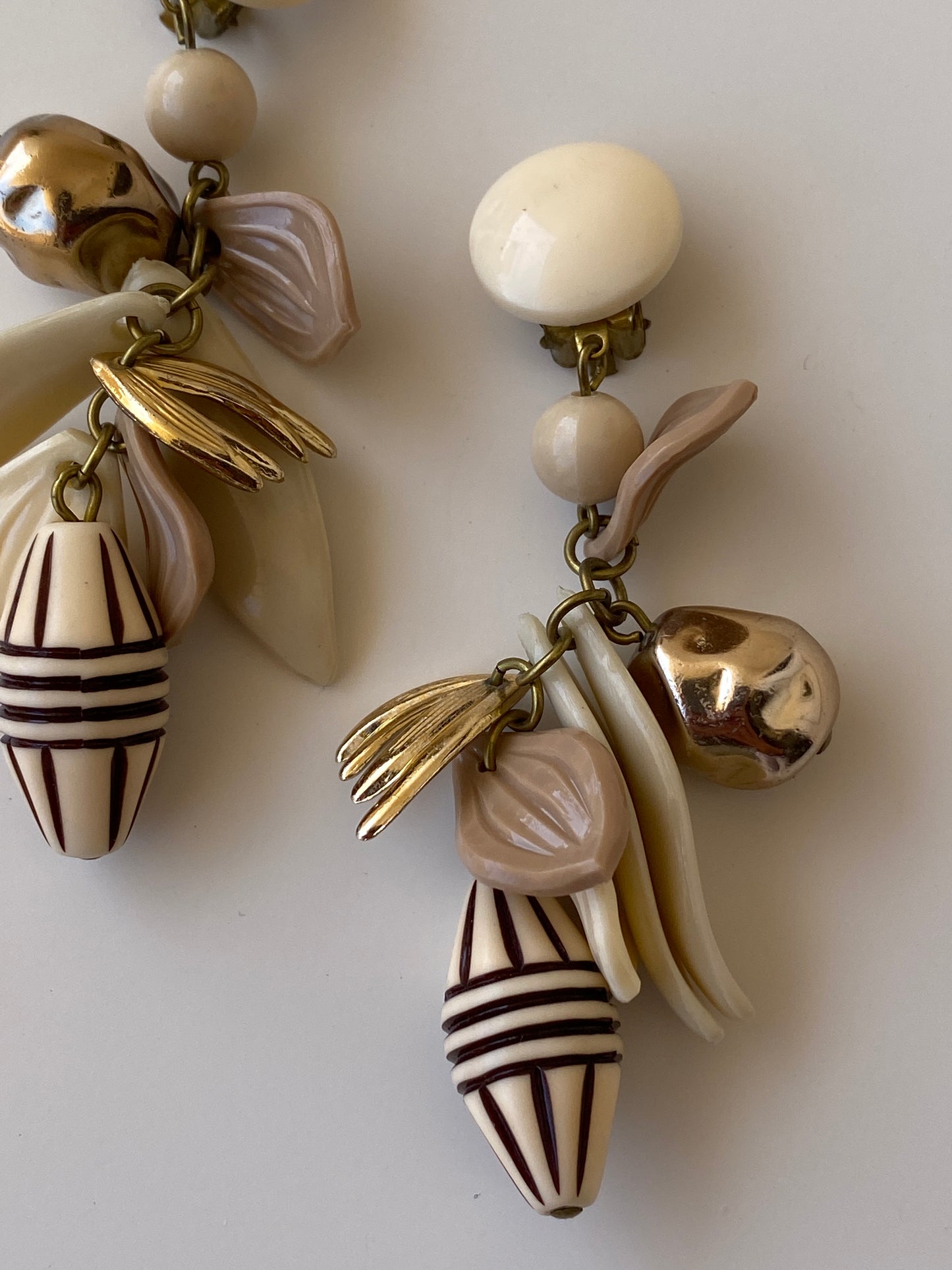Vintage 1980s Ivory Cream Multi-Charm Cluster Clip-On Drop Earrings – Botanical Boho Statement