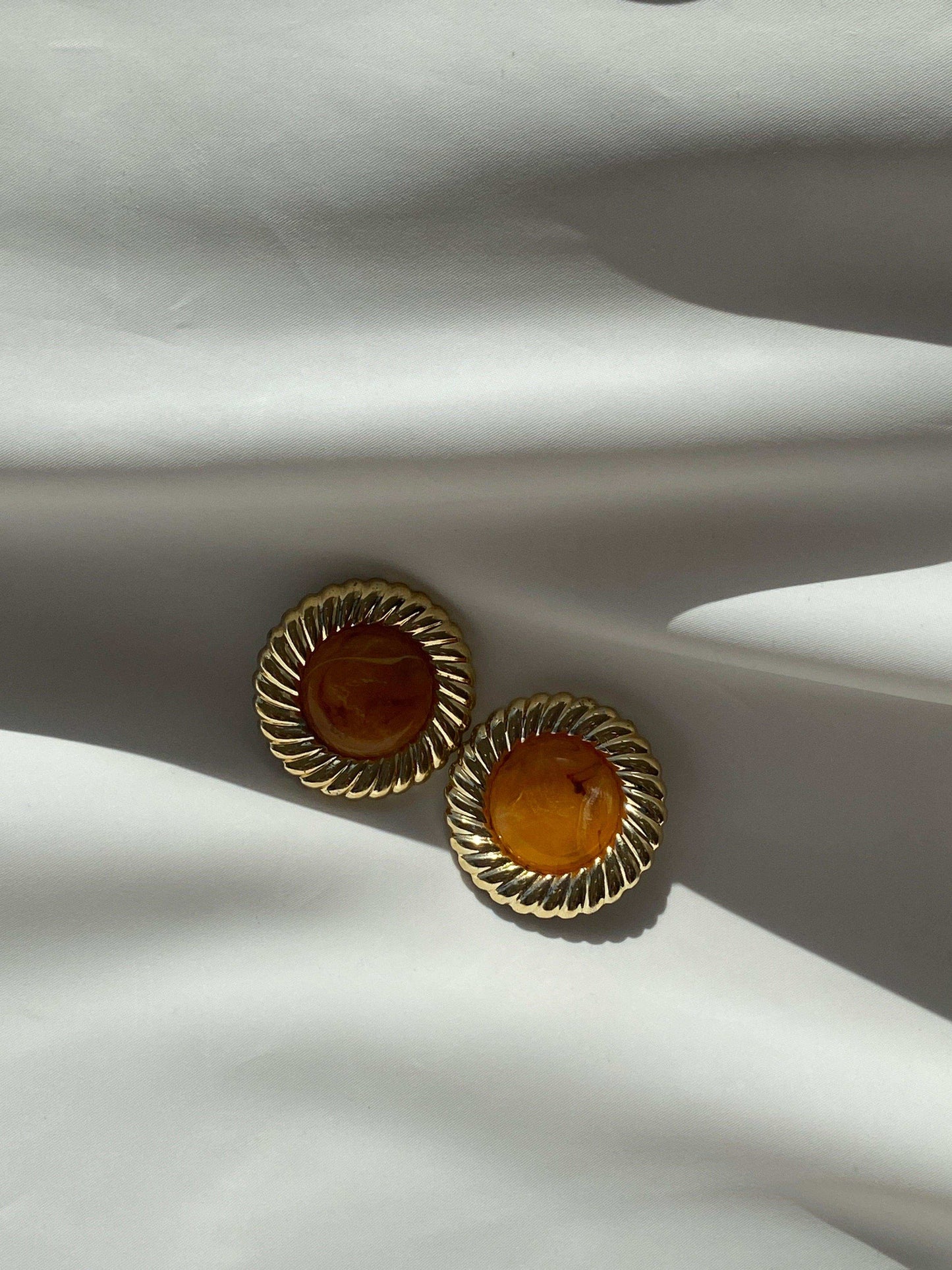 Vintage 90s Gold Clip Back Earrings - Balagan Vintage Earrings 90s, NEW IN