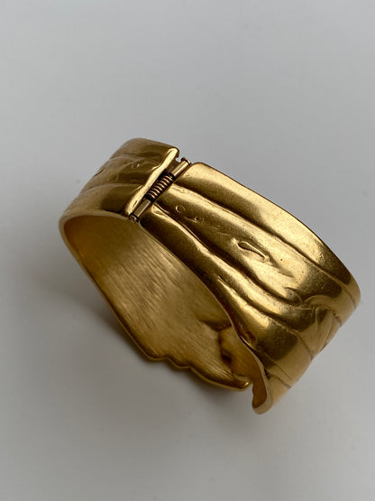Rare Collectable Vintage Trifari Kunio Matsumoto Gold-Tone Sculptural Hinged Cuff Bracelet