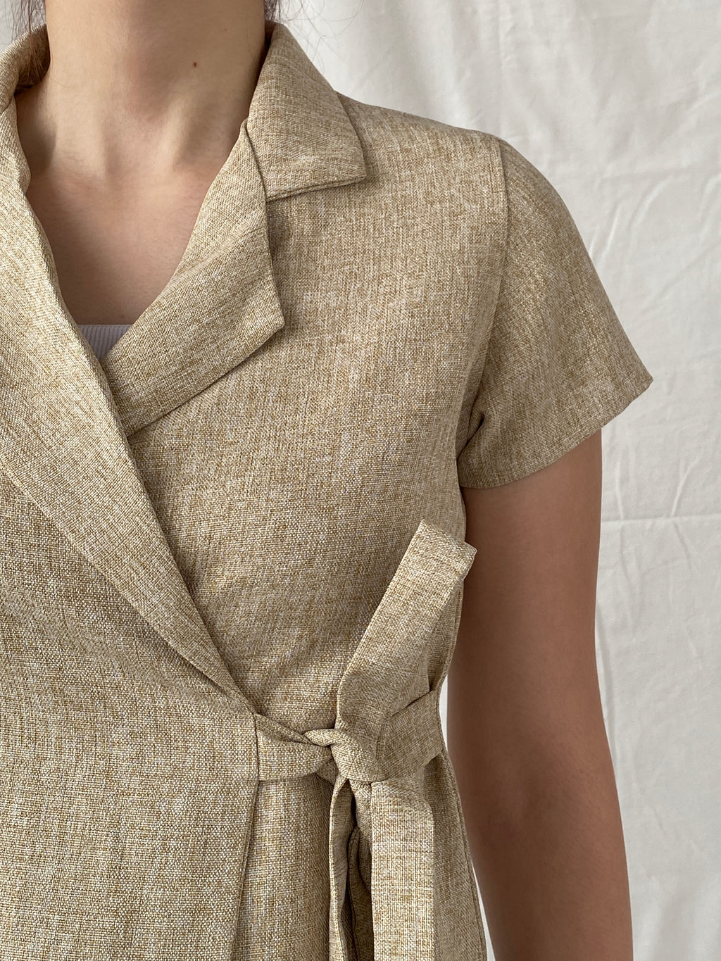 Gorgeous Hana Milin Cotton Linen Blend Women’s Beige Short Sleeve Wrap Blazer - S