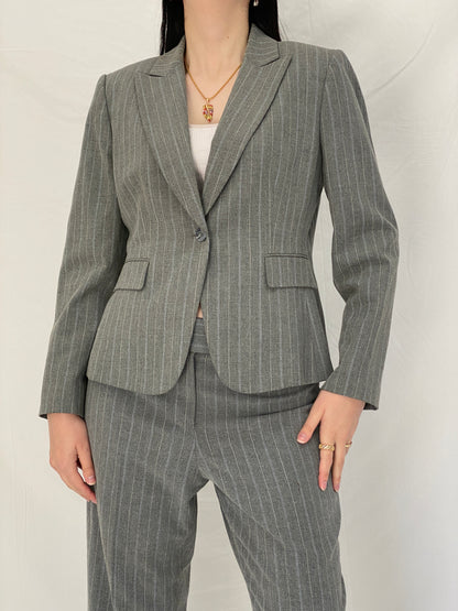 Vintage Tahari Arthur S. Levine Grey Pinstripe Suit Set Tailored Blazer & Straight-Leg Trousers Classic Officewear Power Suit - M