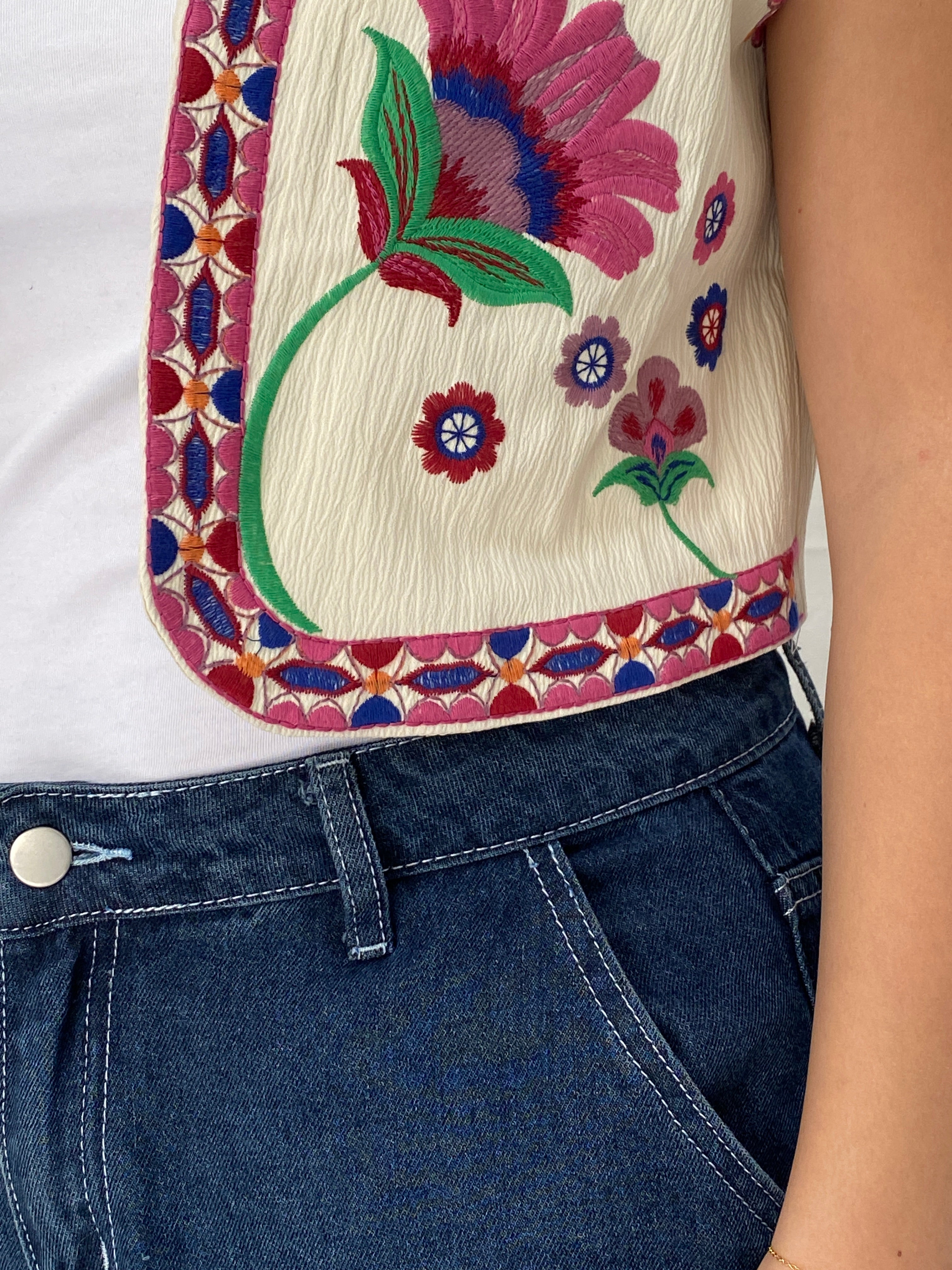 Vintage Beige Pink Floral Folk Embroidered Vest - M