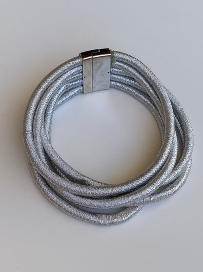 Vintage Y2K Silver Metallic Multi-Strand Tubular Mesh Statement Necklace