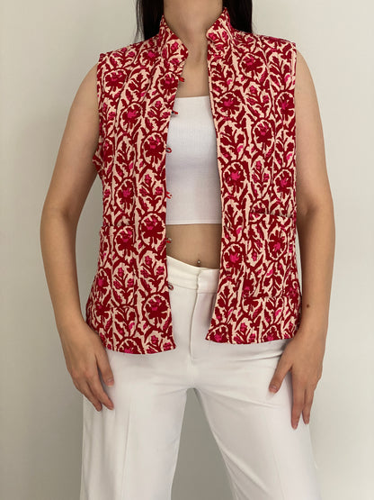 Vintage Reversible Red Floral Quilted Boho Vest – M