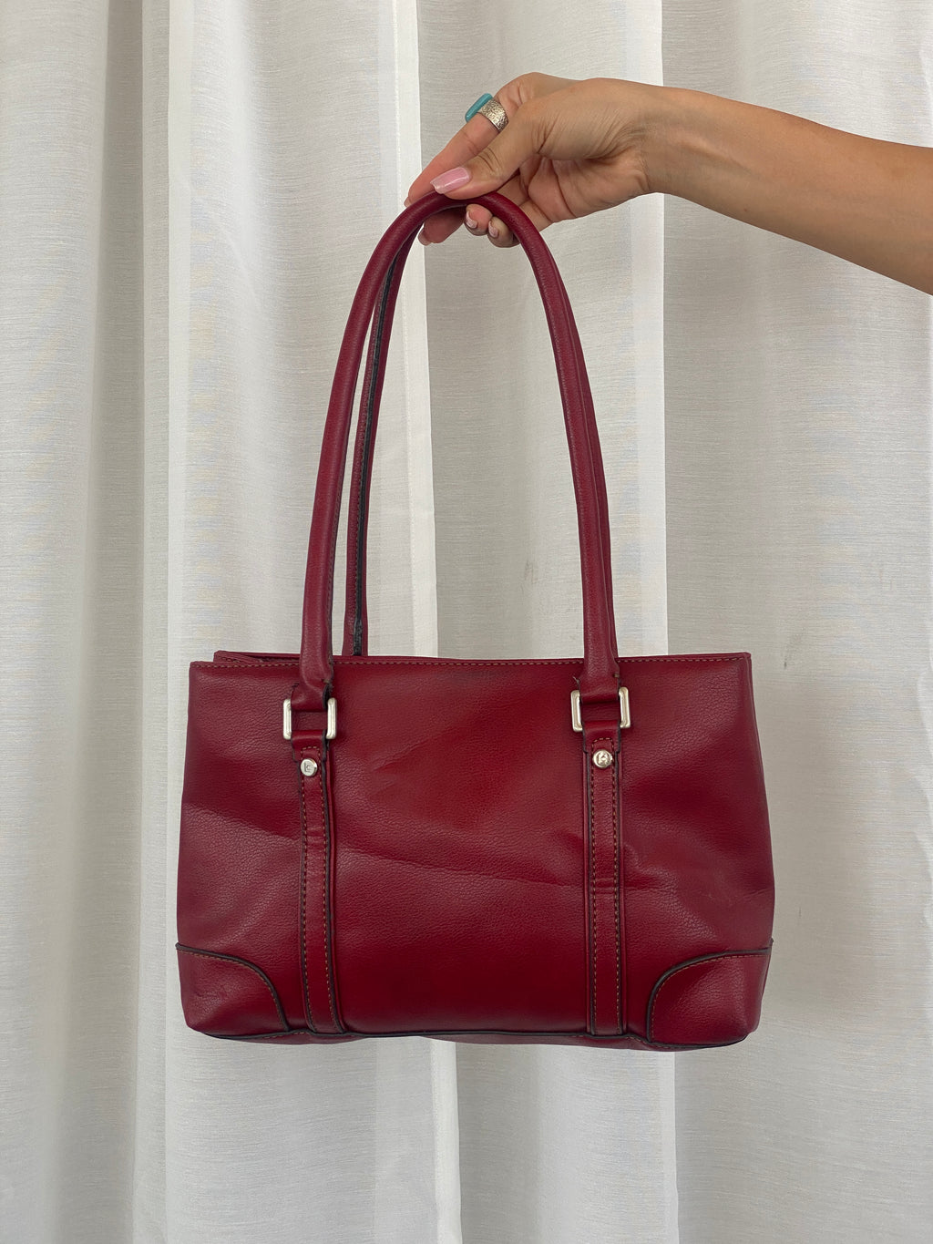 Gorgeous Liz Claiborne Purse Women’s Red Shoulder Bag