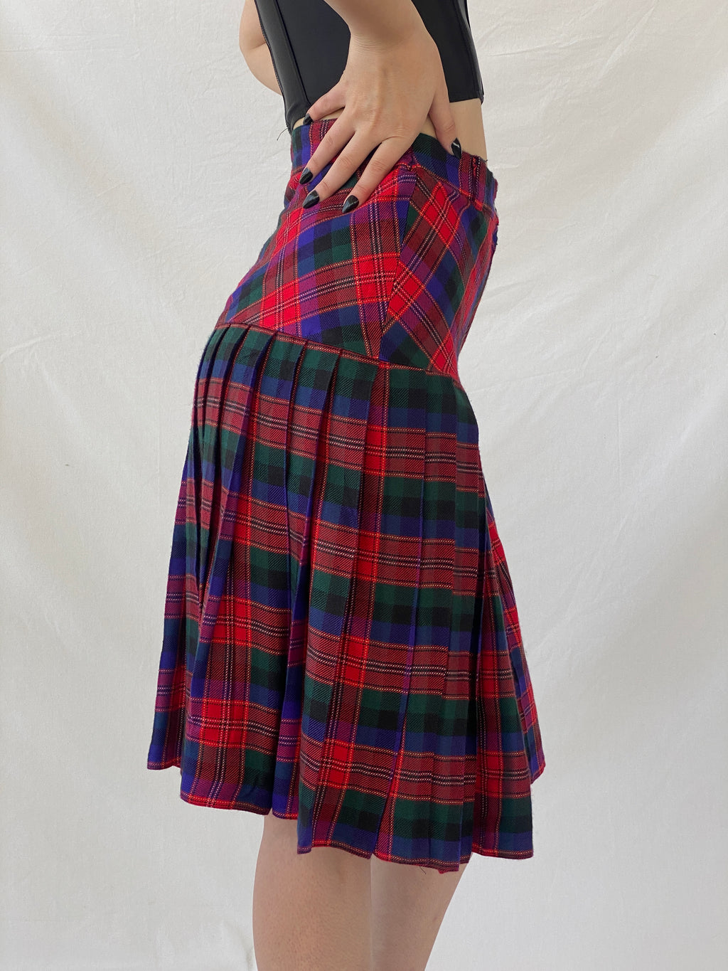 Vintage ABONE Giyim Plaid Pleated Red Wool Blend Midi Drop Waist Skirt - M