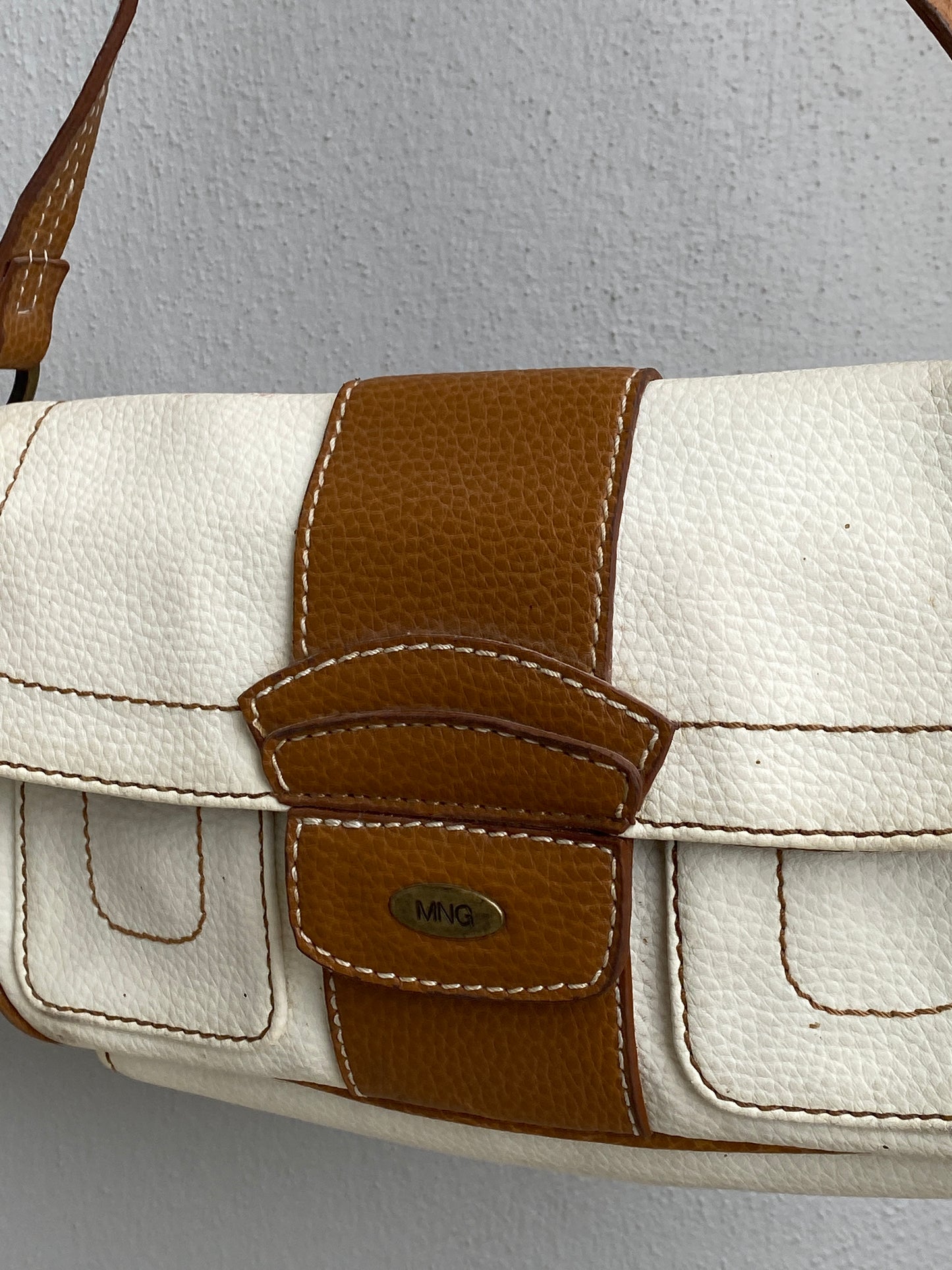 Vintage Y2K Mango Cream & Tan Leather Shoulder Bag Contrast Stitch Flap Mini Bag