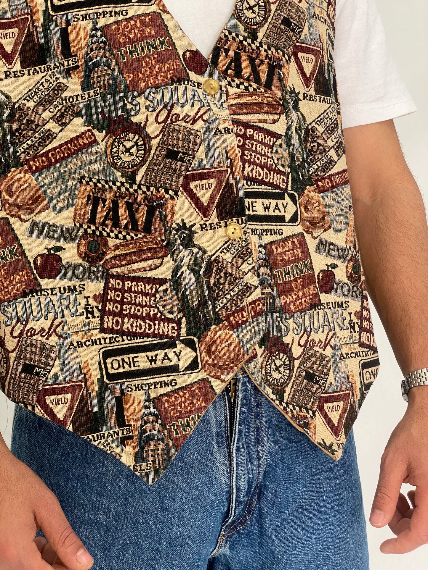 Vintage Basic Editions NYC Tapestry Vest Graphic Street Waistcoat – XL