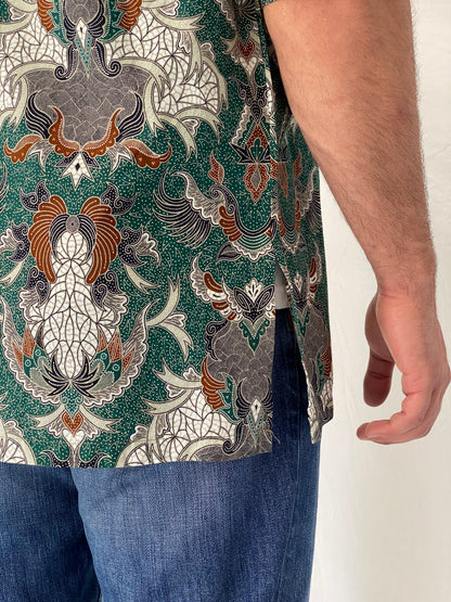 Vintage 90s Malaysia Collection Green Batik Paisley Cotton Short Sleeve Shirt - L