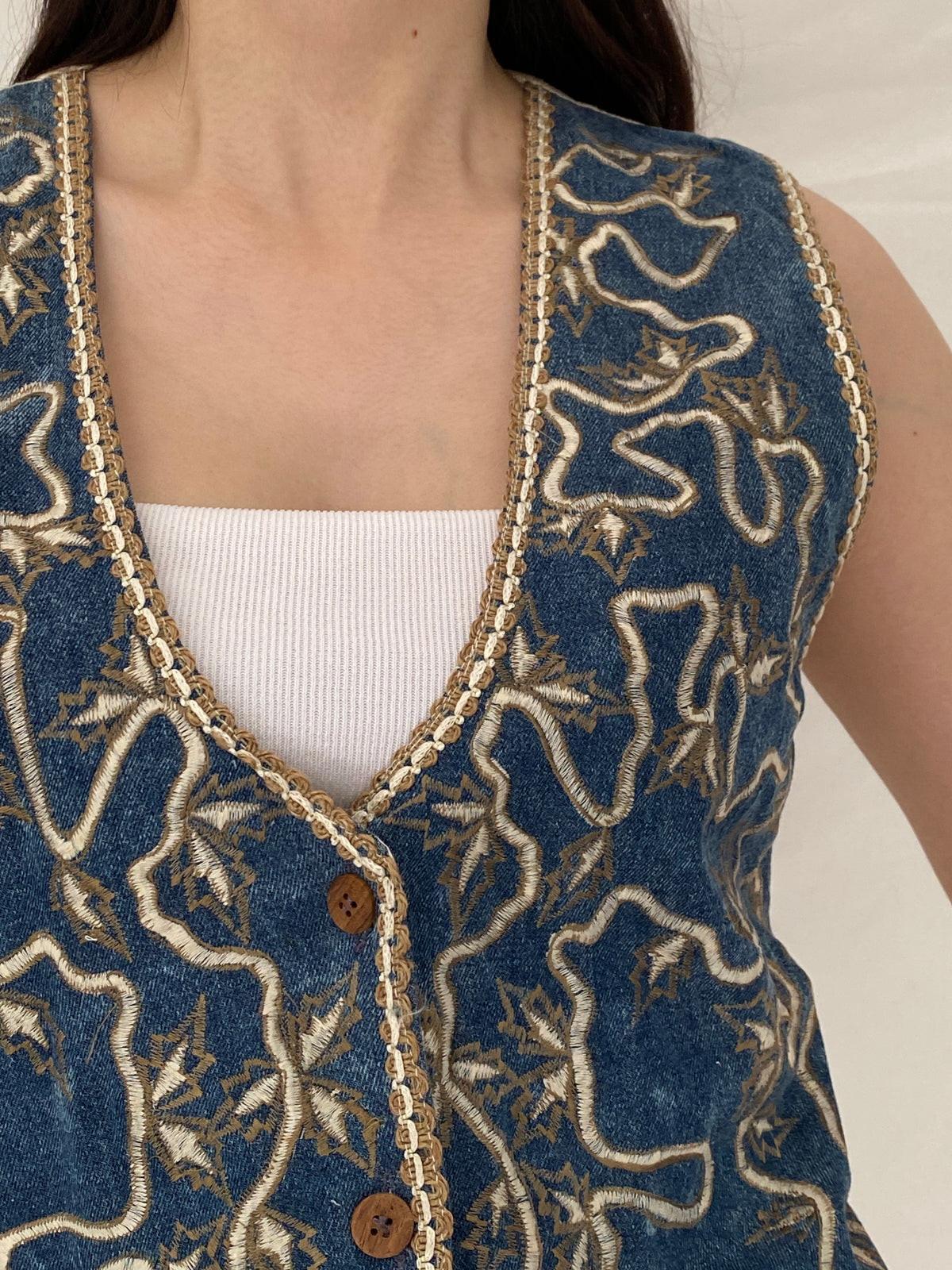 Vintage Agapo Embroidered Denim Vest Blue Cotton Boho Tie Back Waistcoat - M Vintage Agapo Embroidered Denim Vest Blue Cotton Boho Tie Back Waistcoat - M
