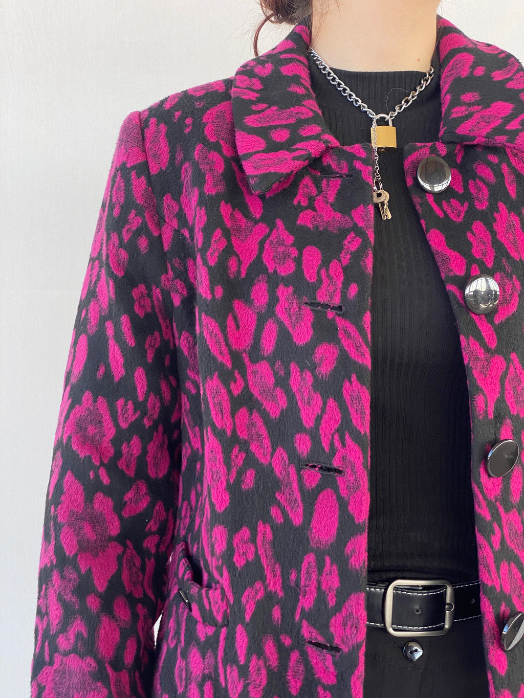 00s Women‘s Black & Pink Leopard Print Jacket - L