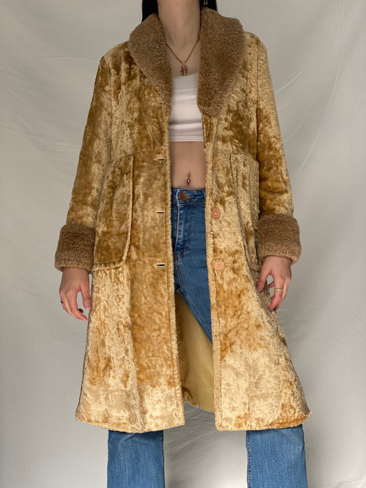 Vintage Palon Camel Plush Faux Fur Coat 70s Style Textured Winter Coat with Fur Collar - M