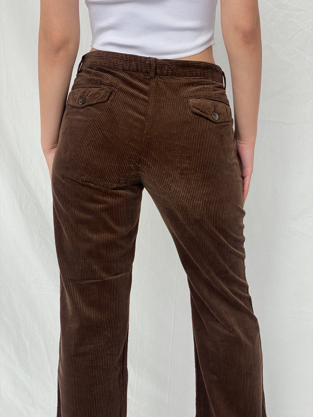 SOFIE D'HOORE بنطلون نسائي من قماش مخملي بني بقصة مستقيمة - 38 يورو