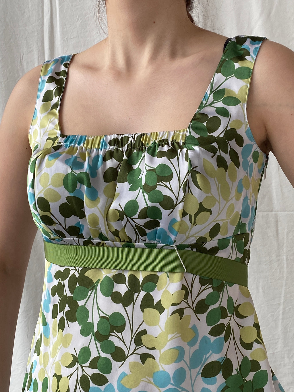 Ann Taylor LOFT Cottage Core Leaf Print Green Sleeveless Blouse - S