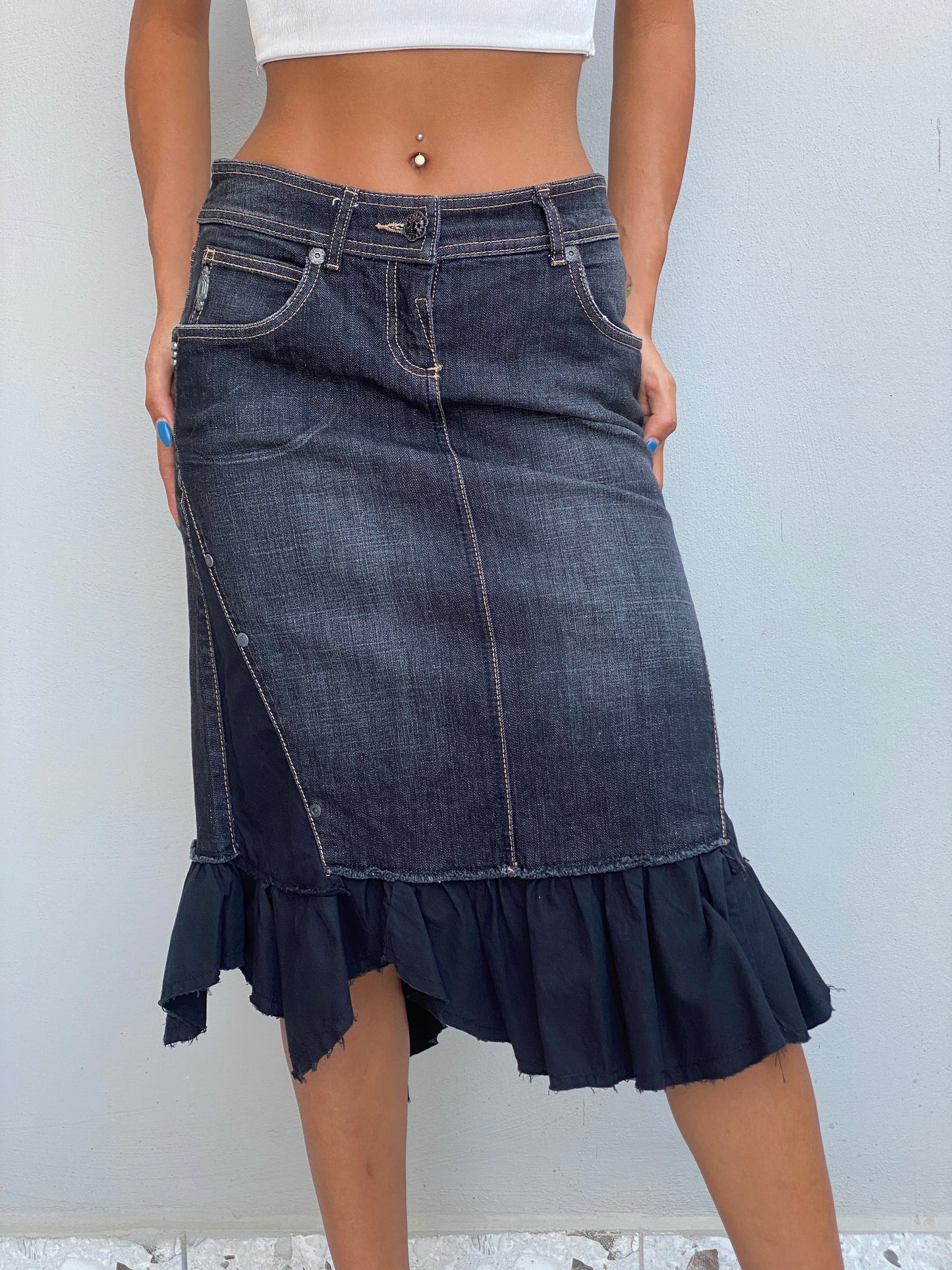 Y2K Mexx Dark Wash Denim Ruffle Midi Skirt Whimsigoth Hem – XS