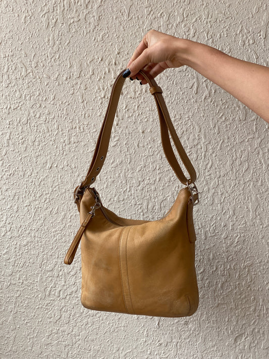 Vintage Coach Tan Leather Shoulder Bag Classic Hobo Style M2S-9326 Purse