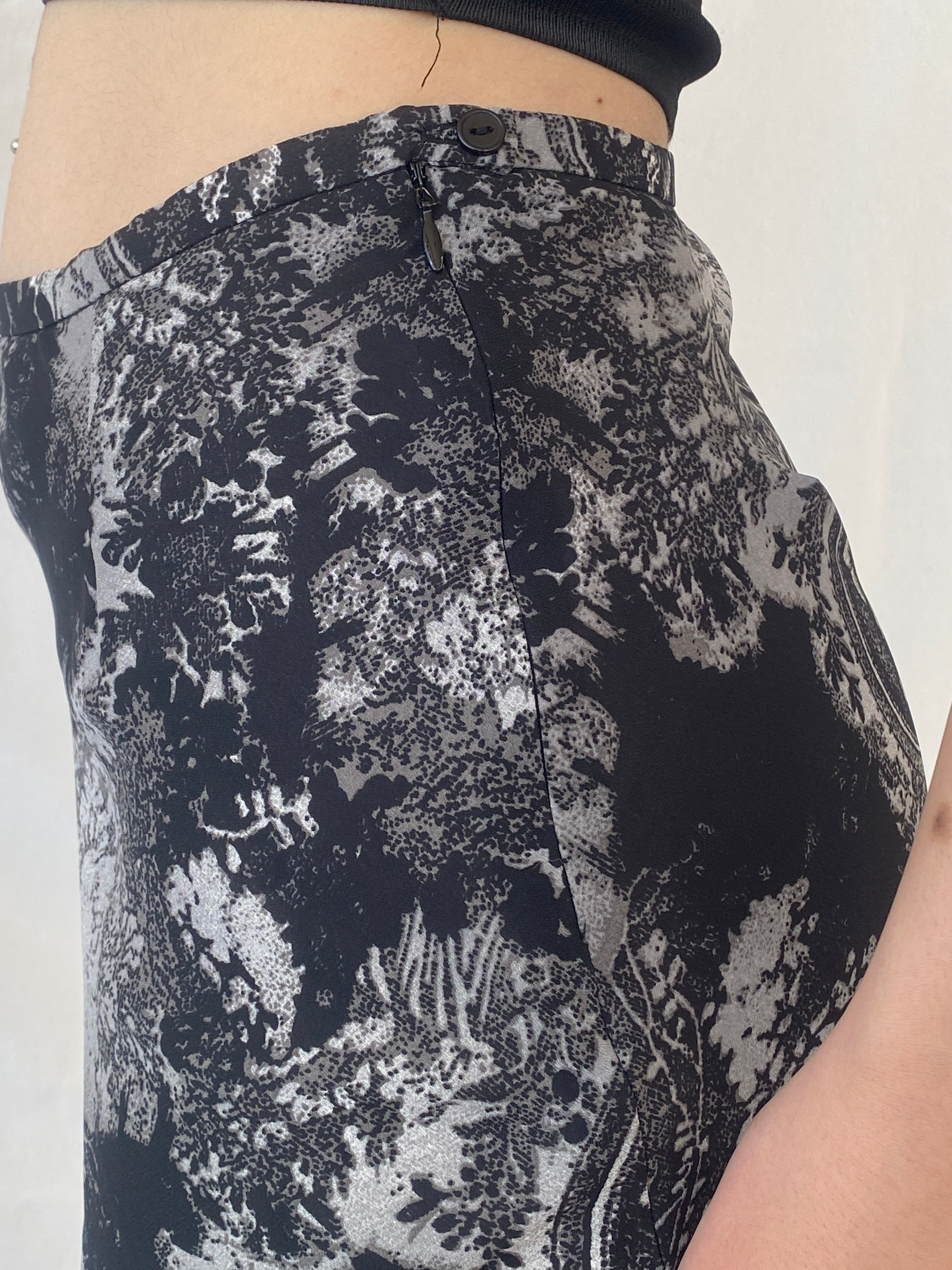 Vintage Tex Black Gray Midi Goth Skirt - M