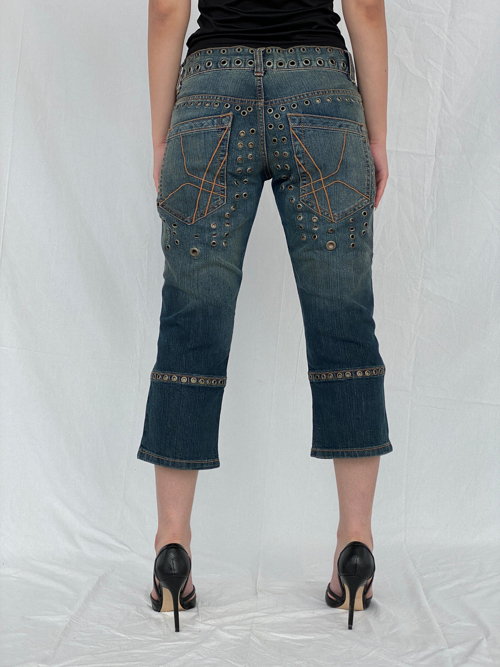 Toy G. Pinko Capri Perforated studded Jeans - 40 EUR