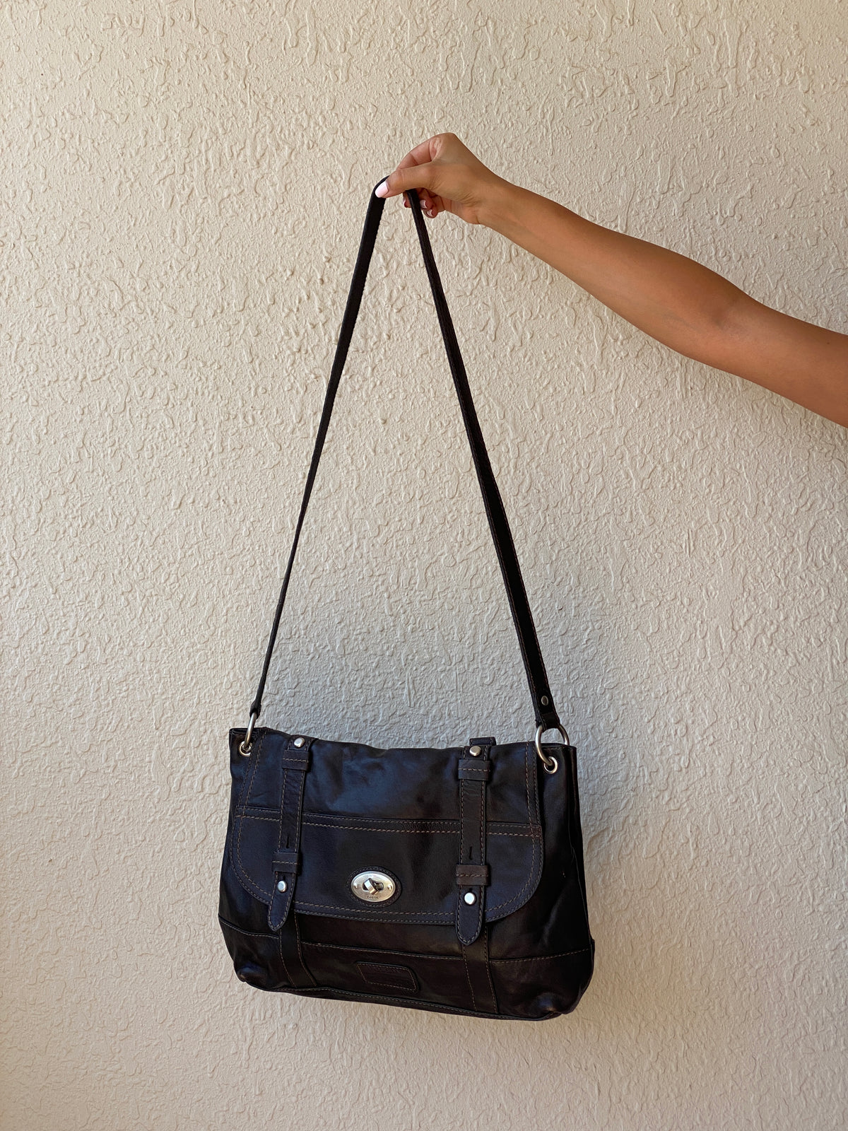 Vintage Y2K Fossil Long Live Vintage Black Distressed Leather Convertible Satchel Crossbody Bag Vintage Y2K Fossil Long Live Vintage Black Distressed Leather Convertible Satchel Crossbody Bag