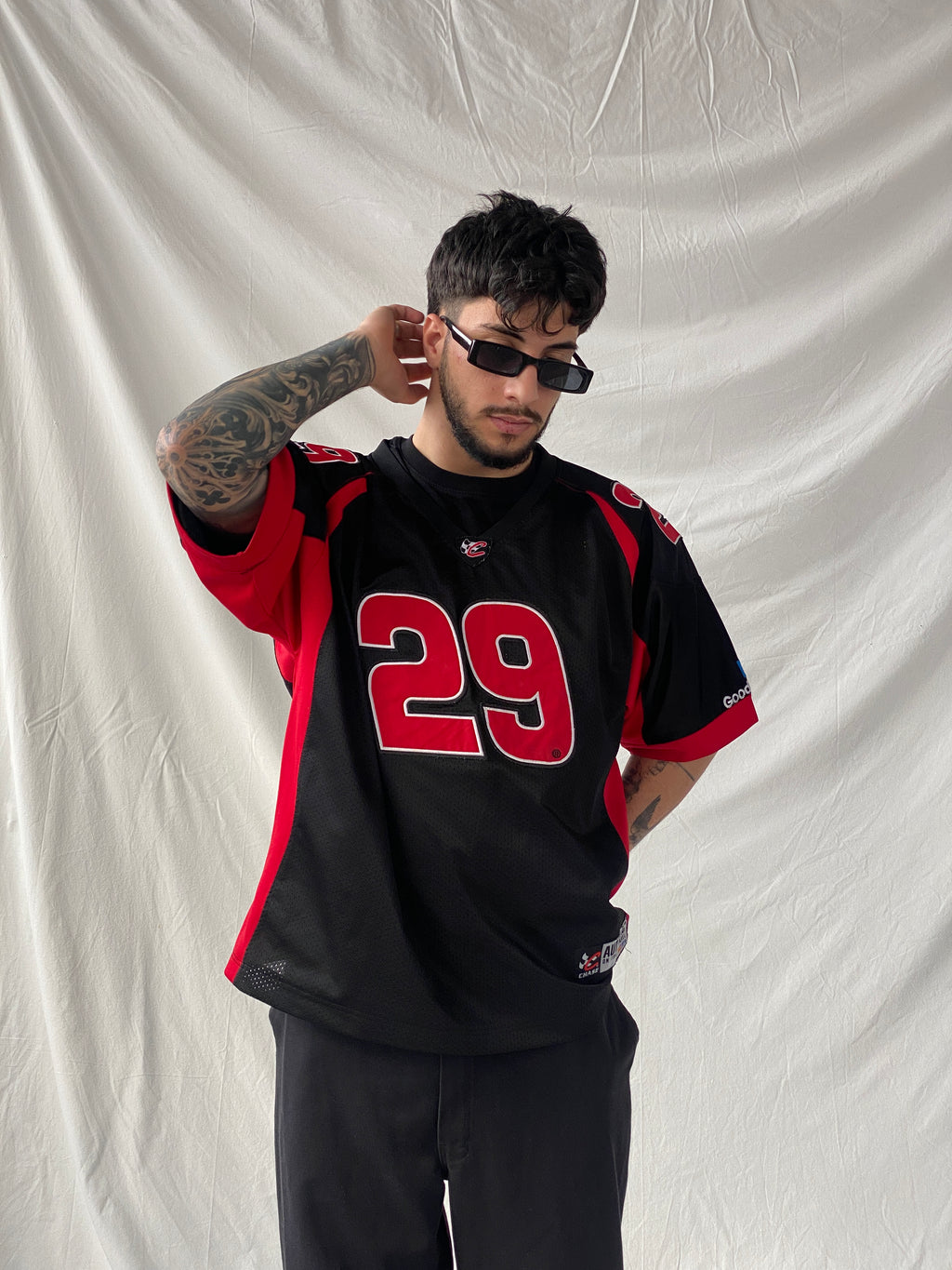 قميص سباق كيفن هارفيك #29 أسود بأكمام قصيرة من Vintage Chase Authentics NASCAR - مقاس XL