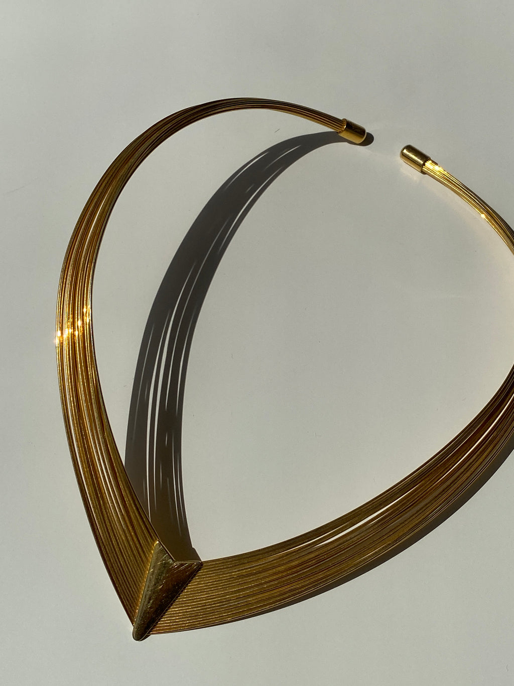 Vintage Multi-Strand Wire Metal V-Shaped Gold Chocker Necklace